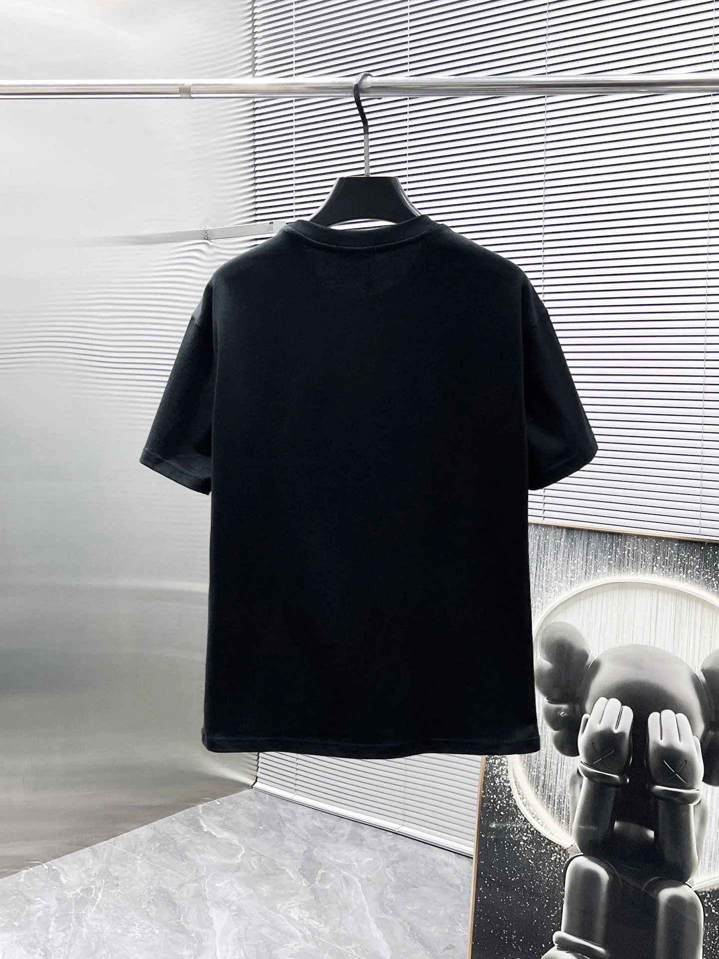 P570 Brand [MONCLER Mouth Covered] 2025 round neck short-sleeved shorts suit. The pure cotton fabric upper body will not be stuffy, the smooth and comfortable skin-friendly effect is more breathable, the fabric has its own texture, classic logo technology, a new interpretation from a unique angle, fashionable and versatile choice! Size: M-3XL (maximum wear: 190 pounds)