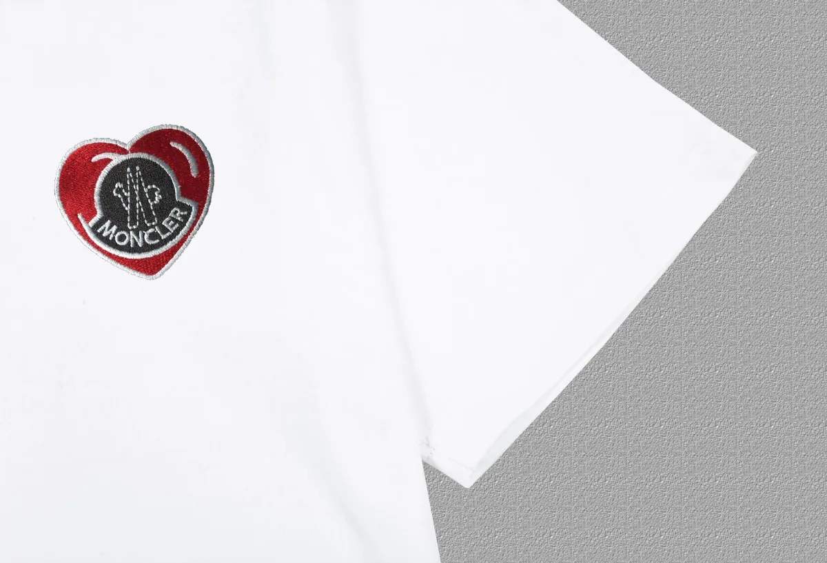 P150 [MONCLER] 2024FW short-sleeved T-shirt, love embroidery technology, high-end 32s double yarn 260g fabric, heavy fabric, custom stretch rib, same vat and dye, complete three standards, same style for men and women, color: black, white, size: S M L XL XXL