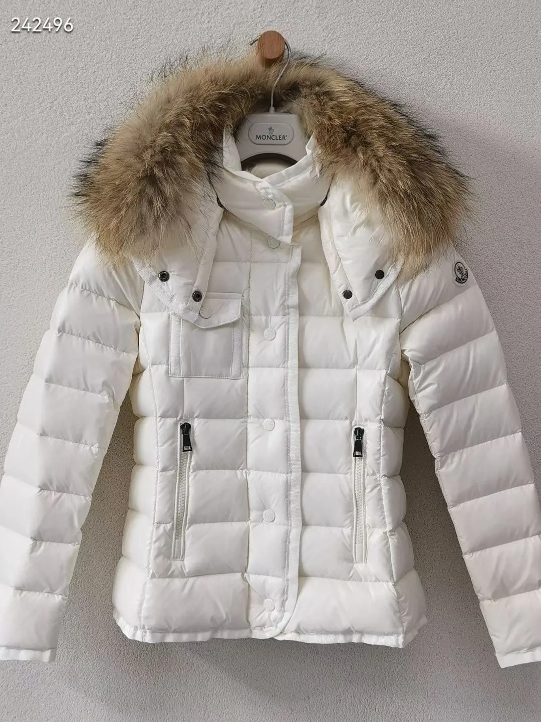 P1180 Moncler Armoise short slim fit women's down jacket, fox fur, imported nylon fabric, zipper closure, black white 1-2-3-4