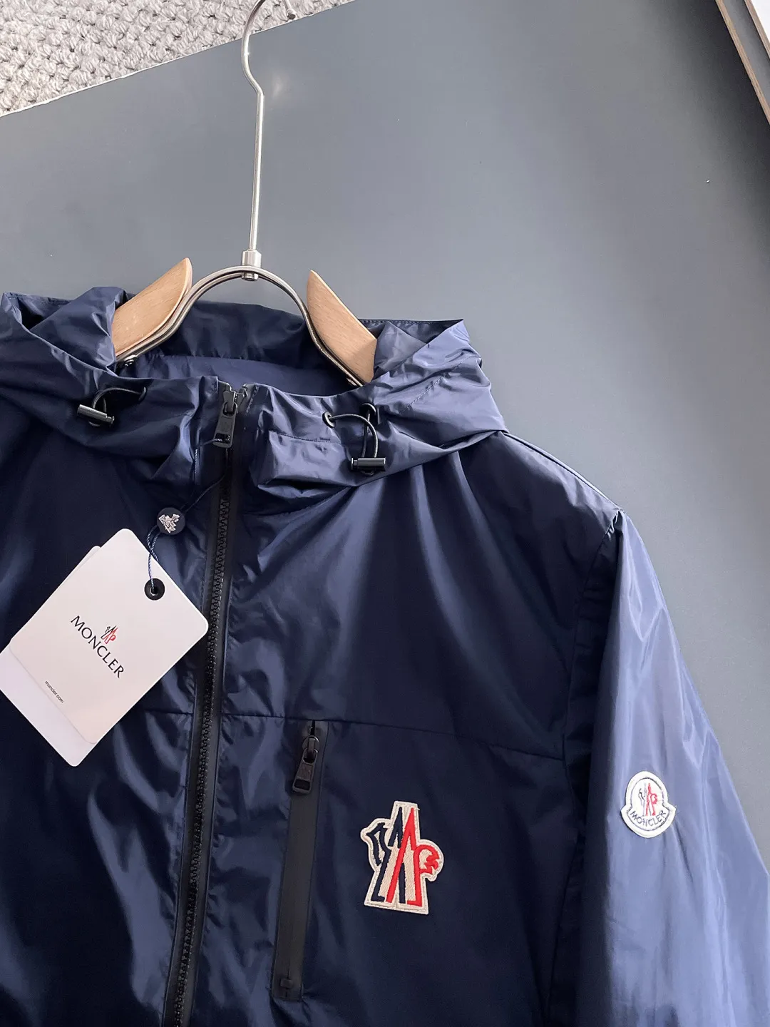 P540 🌸🌸🌸🌸Moncler top original order ❗High-end fabric feels soft and comfortable, and the color is high-end (different from the hard feel in the market) ❗ The new autumn and winter men's casual jackets ❗ have a unique and innovative interpretation of the classic logo, which is in line with the latest design concepts of the season. It is highly recognizable, with a simple khaki design, youthful and energetic, and the style and color matching can be freely worn according to the actual scene. It meets the conventional and orthodox dressing needs that are inclusive of all occasions. The outstanding printed surface is more suitable for street styling. It is highly recognizable, showing the vibrant colors of the city, and is highly moldable and practical!  This model is dominated by fabrics and craftsmanship. The company's customized fabrics are windproof, comfortable and breathable. The upper body is light and unburdened, and the overall details are of super high quality❗ The details are full of craftsmanship, and the accessories are all custom-made. The electroplated metal zippers and snap buttons are quite outstanding. They are very luxurious and high-end. The workmanship is extremely rigorous and elegant. Color: Picture color Size: M, L, xL, xxL, xxxL