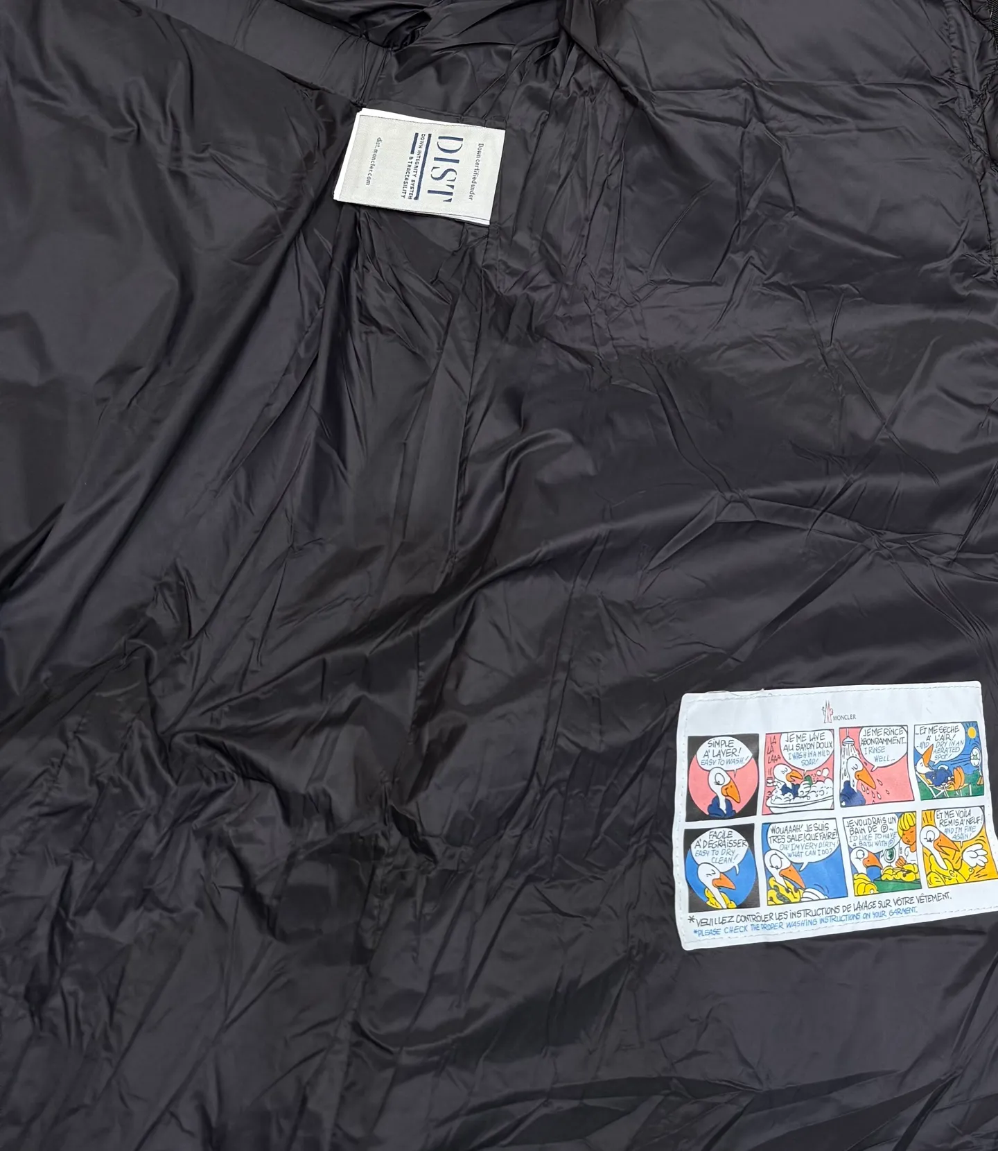 P1160 Moncler Boedic Long Women's Long Top Boedic long down combines exquisite materials and attention to details. Its timeless and elegant fashion design can provide you with a warm and caring wearing experience. The Boedic long down style features a waist-cinching belt to accentuate the feminine silhouette for a stylish winter look. Comfortable hood with rich fleece trim that can be easily removed to suit your mood and weather conditions Size : 1-4