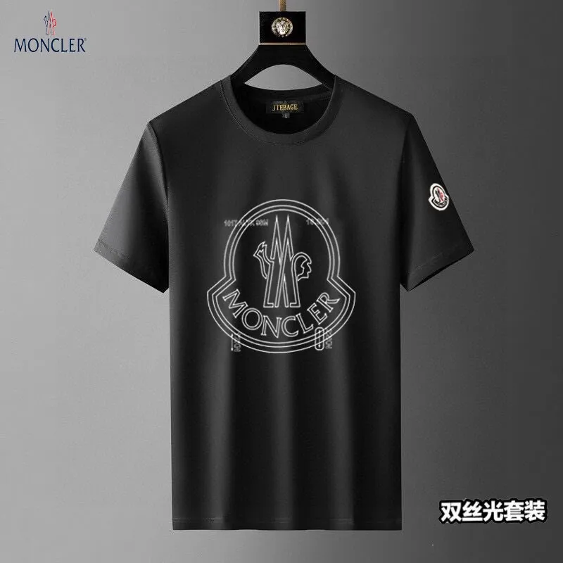 P280 Brand [MONCLER] 2025 new men’s short-sleeved shorts suit! Synchronous sales on the official website! High-end version on the market! It feels delicate and soft! Make you more comfortable to wear! The draped silhouette is awesome! Size: M-5XL (please state your height and weight when placing an order)