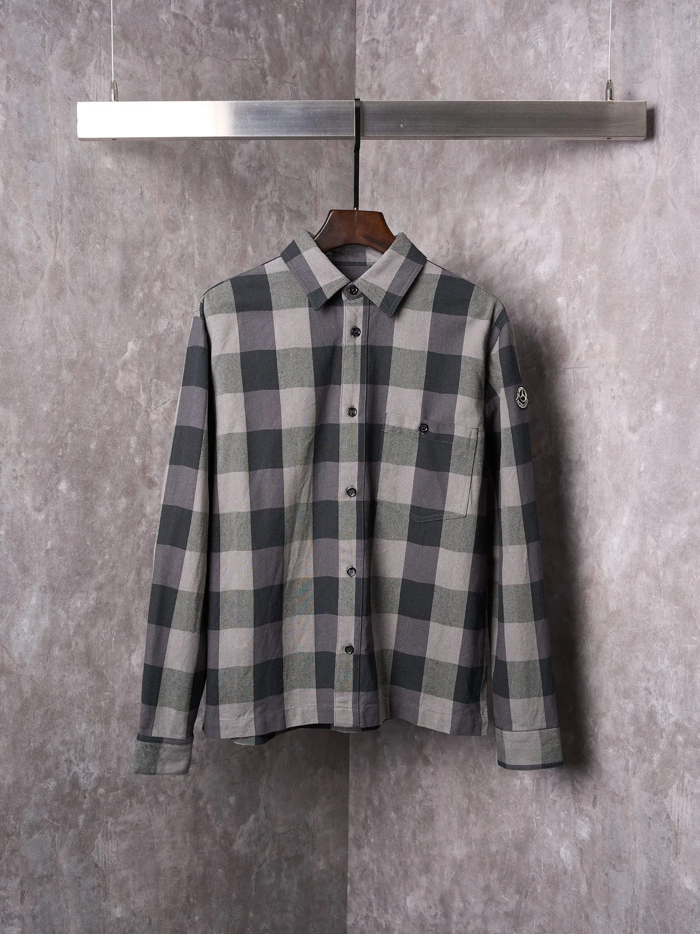 P500 Actual hanging auction] Moncler x Mercedes-Benz/Moncler x Mercedes-Benz joint cotton embroidered logo plaid shirt [Ready stock] 46 48 50 52