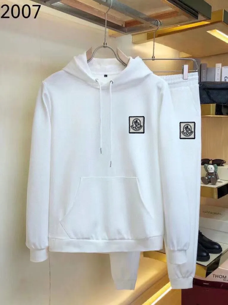 P380 💰 [MONCLER Mouth Covering] (Gospel for Fatty) hot-selling suit is coming. Focus on the original version of the official website. 2025 new hot-selling sweatshirt suit. The original order is hard to buy🇭🇰. It is the meticulous work of top designers for a fitting and perfect upper body effect. All-natural high-quality Roman cotton 100%, close-fitting comfort, noble and elegant! Original hardware embodies elegance and nobility! Counter size: M-5XL (maximum wear up to 220 pounds)