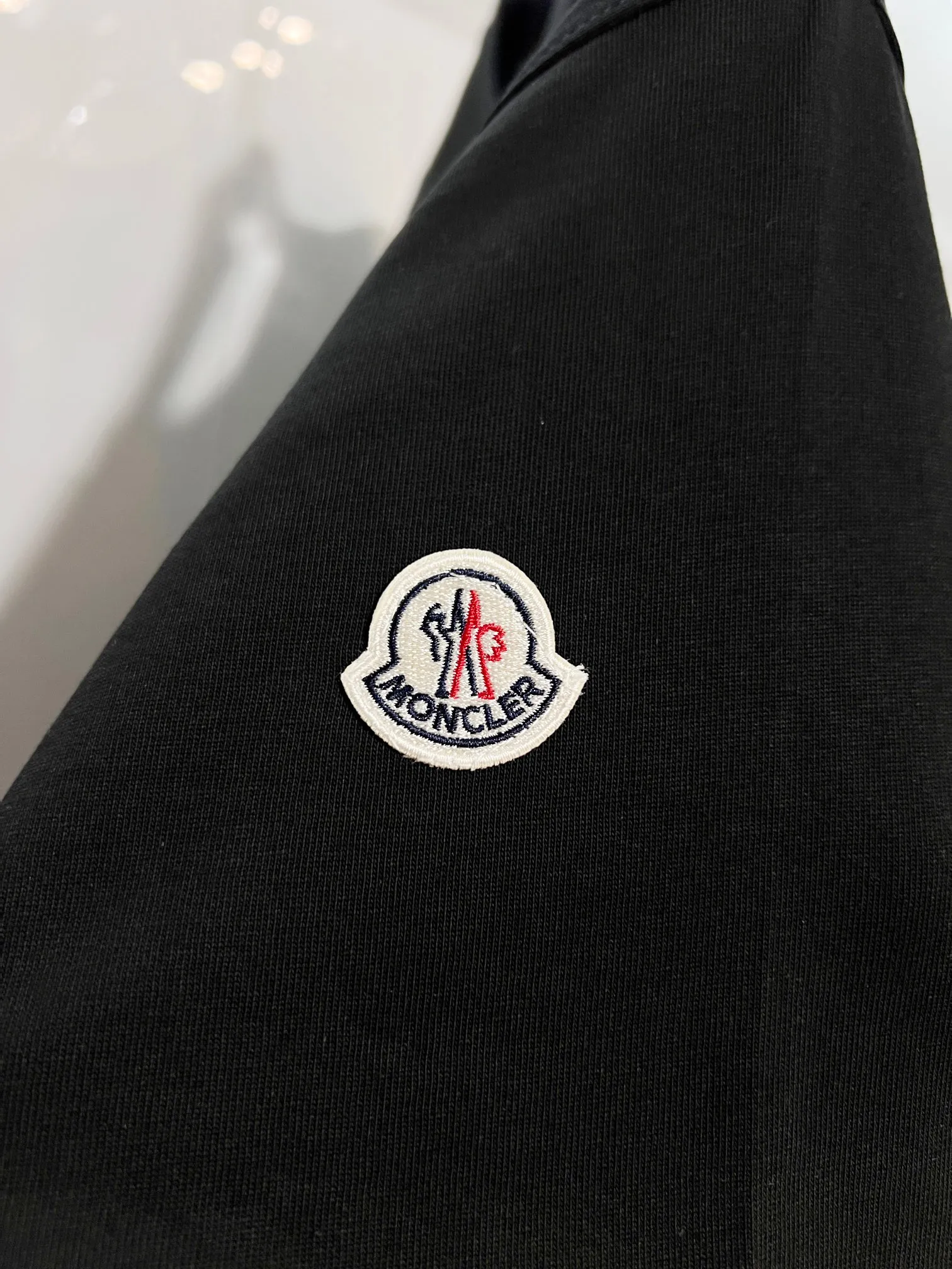 P170 MONCLER/Muzzled 300g pure cotton round neck short-sleeved T-shirt Brand classic Gauze splicing Letter LOGO embossing process 2025ss official synchronization High version High quality Fashion personality Versatile trend Pure original quality Original fabric Hang tag Collar label Washed wheat Complete three standards Color: Black. White. Size: S M L XL XXL