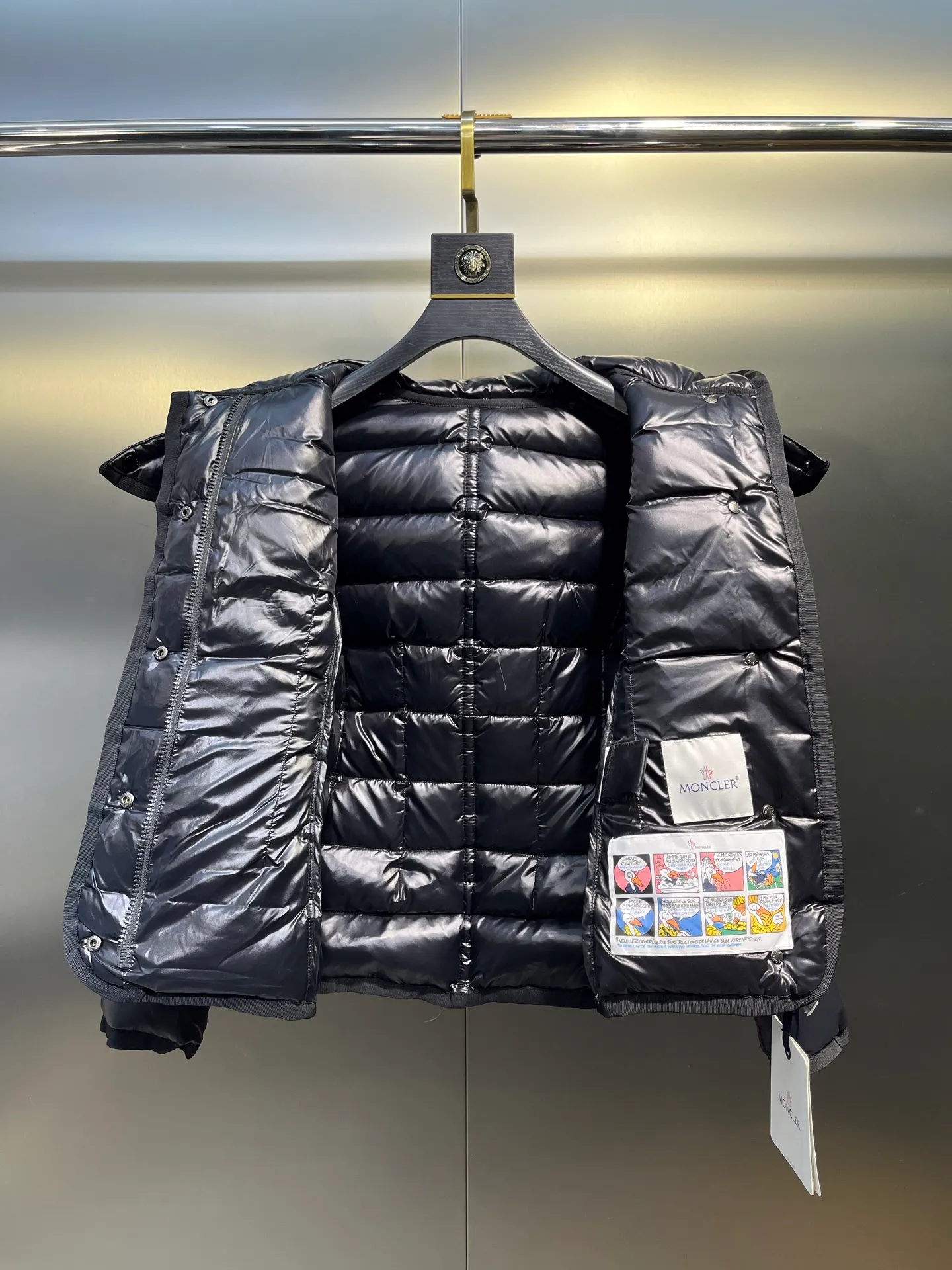 P1160 Moncler Armoise short slim fit women's down jacket, oversized fox fur, imported nylon fabric zipper closure Size: 1-2-3-4