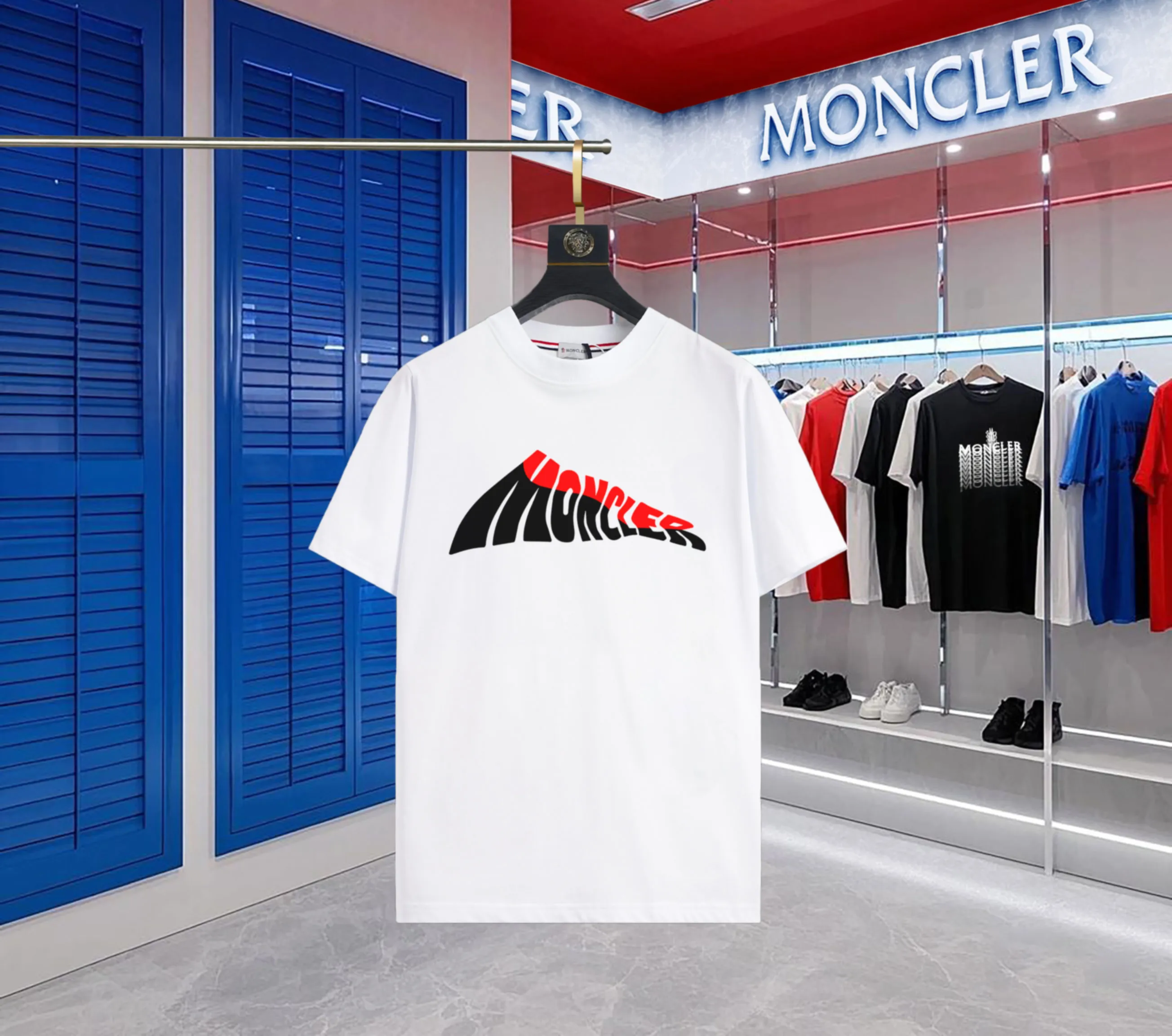 P140 💰Upgraded version "Mobile phone smart sensor ~ NFC chip armband ~ direct access to the official website for anti-counterfeiting" "Moncler ~ Mouth Mouth" 2025 new high-quality round neck short-sleeved T-shirt. The cuffs have imported embroidered labels. Customized dyeing, very comfortable to touch. Super versatile and good-looking short-sleeved. Complete with three labels. Non-market ordinary version. Feel free to compare. Quality is absolutely guaranteed! ‼ First of all, this original fabric is all custom-woven with 32-count double yarn fabric, 250G, and the weight is the same‼ Fine workmanship, double waistcoat method, double waistcoat method, double waistcoat method makes the whole dress more three-dimensional, which is not a craft that ordinary T-shirts can achieve🤪 Size: S-M-L-XL-2XL Color: black, white, apricot, same style for men and women
