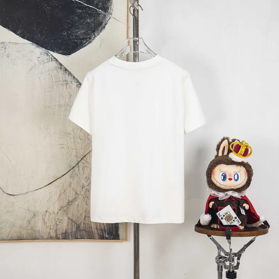 P190 zp version [exclusive supply] MONCLER/muzzled 300g round neck short-sleeved T-shirt brand classic three-dimensional offset printing letter LOGO embossing process official synchronization high version high quality fashion personality versatile trend pure original quality original fabric hangtag collar label washed wheat three standards complete Color: black. White. Size: S M L XL XXL Number: WS10018