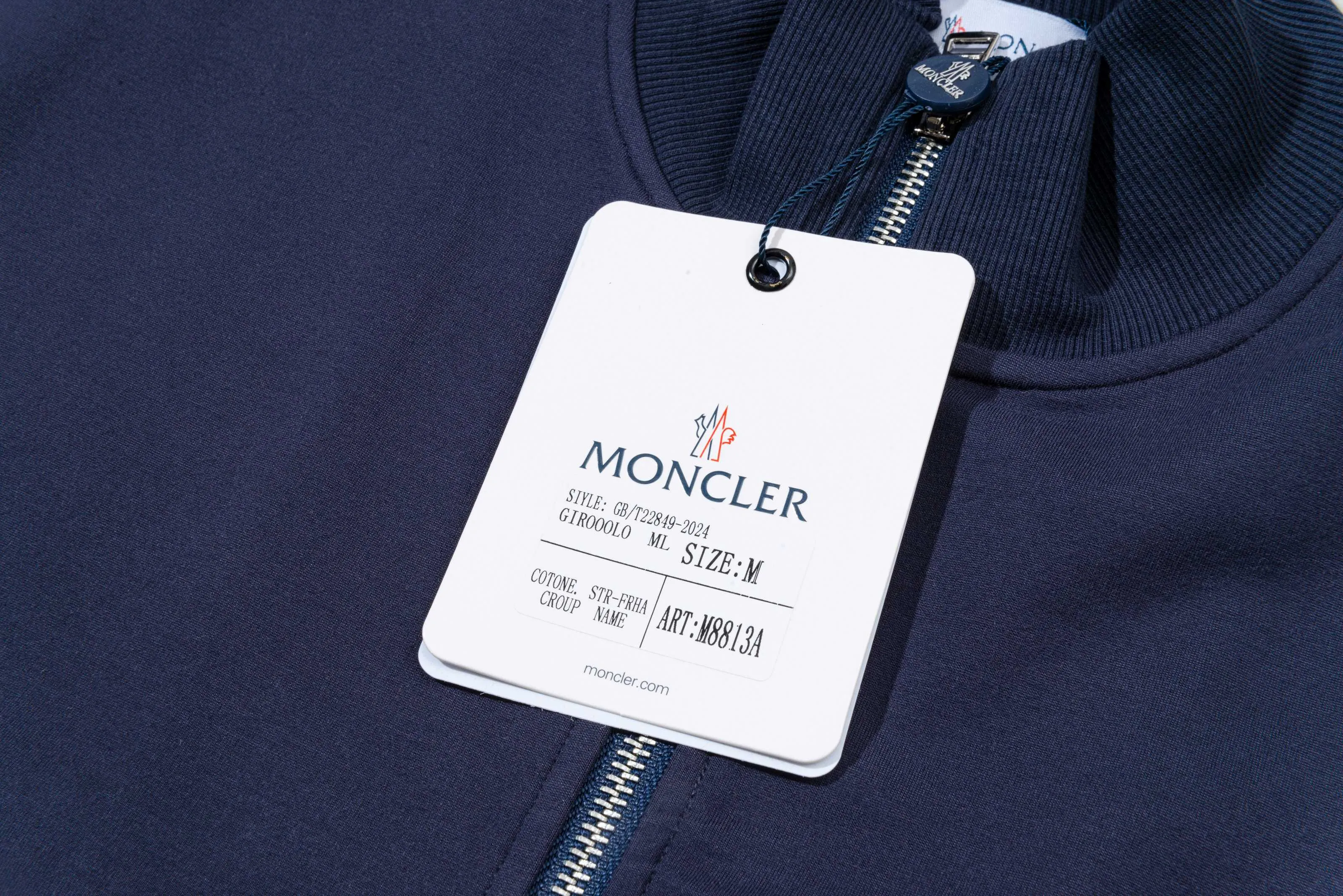 P270 MONCLER/Muzzle Custom fabric suit casual sweatpants Red and blue ribbon splicing design brand Zhangzi LOGO process Official synchronization High version High quality Fashion personality Versatile trend Pure original quality Original fabric Hang tag Collar label Washed wheat Complete three standards Color: blue. Gray. Size: S-2XL