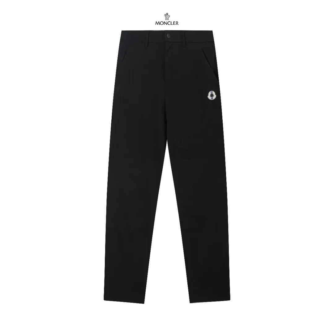 P250 Moncler spring and summer new model, two-color high-quality thin business casual fashionable ice silk trousers. Smooth, comfortable, anti-wrinkle and traceless good trousers. 🗯Soft texture, slightly elastic to the touch, cool ice silk trousers. Waist elastic band, fashionable version design. 🗯 Neat and neat line routing, suitable for both business and leisure! It can be easily controlled by all body types. Two classic colors are available. 🗯New summer product. Versatile and easy to match. The upper body is very simple, handsome and stylish. Both men and women can easily control it. Color: Black Gray Size: M-XXXL