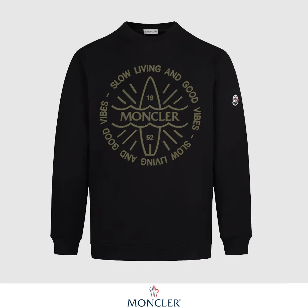 P240 Recommend the most popular Moncler masked 380g printed terry crew neck sweatshirt. Breathable pure cotton fabric. The texture is very soft and comfortable. No shrinkage, no deformation, no pilling). Original customized accessories. Collar label. Wash mark. Hang tag. Packaging (perfect details). Color: White. Black. Size: XS S M L.