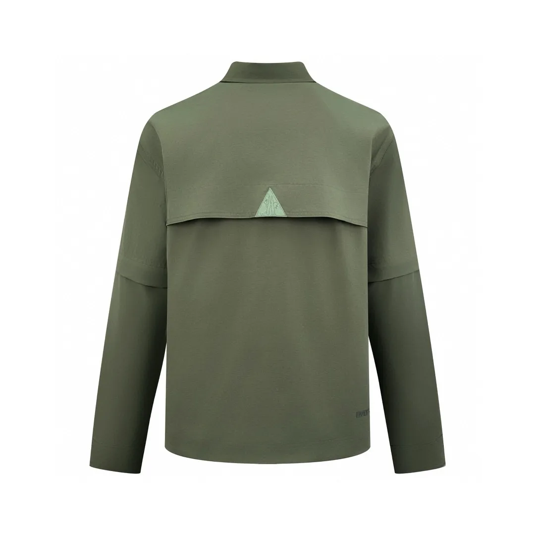 P640 Exclusive supply] Moncler Grenoble multifunctional outdoor jacket (green) Purchased and developed for the original price of 12,500, the fabric is made of custom-dyed double stretch mercerized poplin, custom-dyed soft mesh pongee, excellent texture, comfortable and close to the skin, navy blue inspired by the deep sea, a low-key statement for contemporary gentlemen, precise narrative of functional pocket system, balance of function and aesthetics, iconic Moncler logo on the sleeves, fully recognizable The triangular logo of the same color is hidden into the fabric texture like a mark in the undercurrent of the deep sea. It is extremely invisible and visible. The detachable sleeve design allows for diversified outfits. You can switch styles at will. It is chic and free, showing nobility. It takes into account the balance between outdoor practicality and urban aesthetics, leading fashion. Using the three-in-one process, the glue is first and evenly coated on the surface of the substrate that needs to be composited, and then dried and solidified. Then the substrate coated with the adhesive film is composited with the non-woven fabric, and then cooled and solidified, and then composited with the filtered non-woven fabric. The work is cumbersome and complex, time-consuming and labor-intensive. Embossing composite technology uses computer scanning to ensure that the size and shape of the imprint are consistent with the original, and then uses special glue as an adhesive to combine and then solidify to achieve complete dryness and the best bonding effect. CNC laser burning and cutting is used. Based on the high energy characteristics of the laser, the moving path of the laser beam is precisely controlled by the laser generator to achieve precise cutting of the shape of the piece. Template machine bag opening The preset template guides the position, shape and size of the bag opening. The accuracy ensures the quality of the bag opening effect. Using infrared special machine to nail the buttons, the position is more precise and firm. Size:1-2-3-4