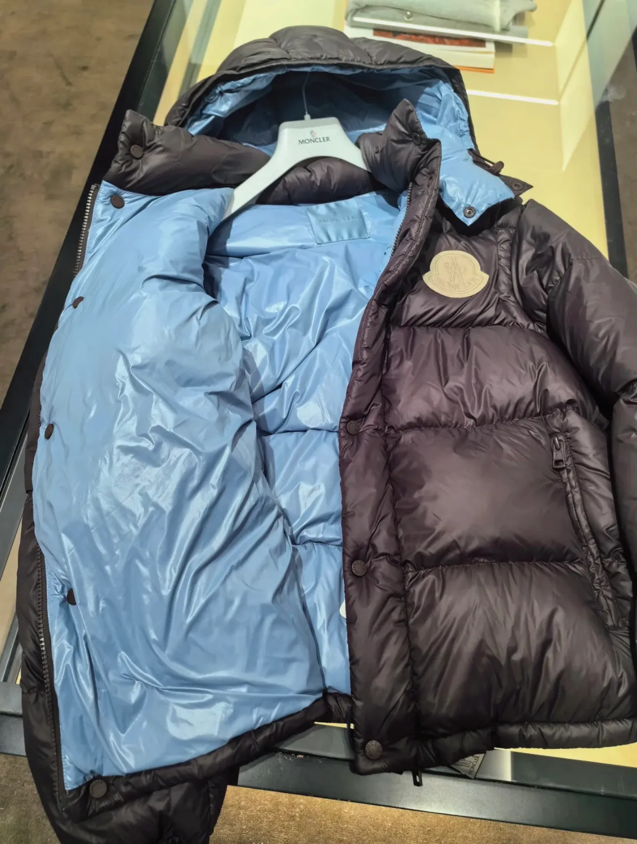 P800 Moncler Cyclone 2-in-1 down jacket. Real shot display at the counter.