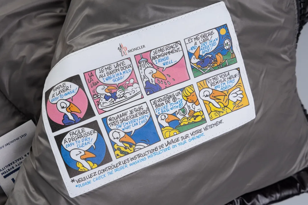 P670 The strongest down version MONCLER/Moncler #maya Maya Eason Chan's same style down jacket description: Influenced by the iconic outerwear of the 1980s, the Maya jacket re-examines the shapes in the moncler archives with modern style and cutting-edge elements. This is the brand's professional achievement in ski equipment. Both in terms of sport and style, this high-performance and positive-spirited jacket has all the elements that a competitive man needs to claim the title. Material process analysis: 1 Original NFC inductive anti-counterfeiting chip ② National standard 90% pure white goose down, lin exclusively uses top-grade down in the market, never fake goose down and a series of misunderstandings 3 Fabric: 100% nylon; Lining: 100% nylon, one of the best on the market, everything is customized according to the original version. The electroplated hardware produced by the original processing factory is all customized by the original factory, and is not a replica of various types on the market. ⑤Produced by a Mani factory, it has always been unambiguous in terms of quality. Everyone knows that the workers' craftsmanship, QA and QC quality inspection are not comparable to those of small factories in the market. Size: 1/2/3/4/5/6