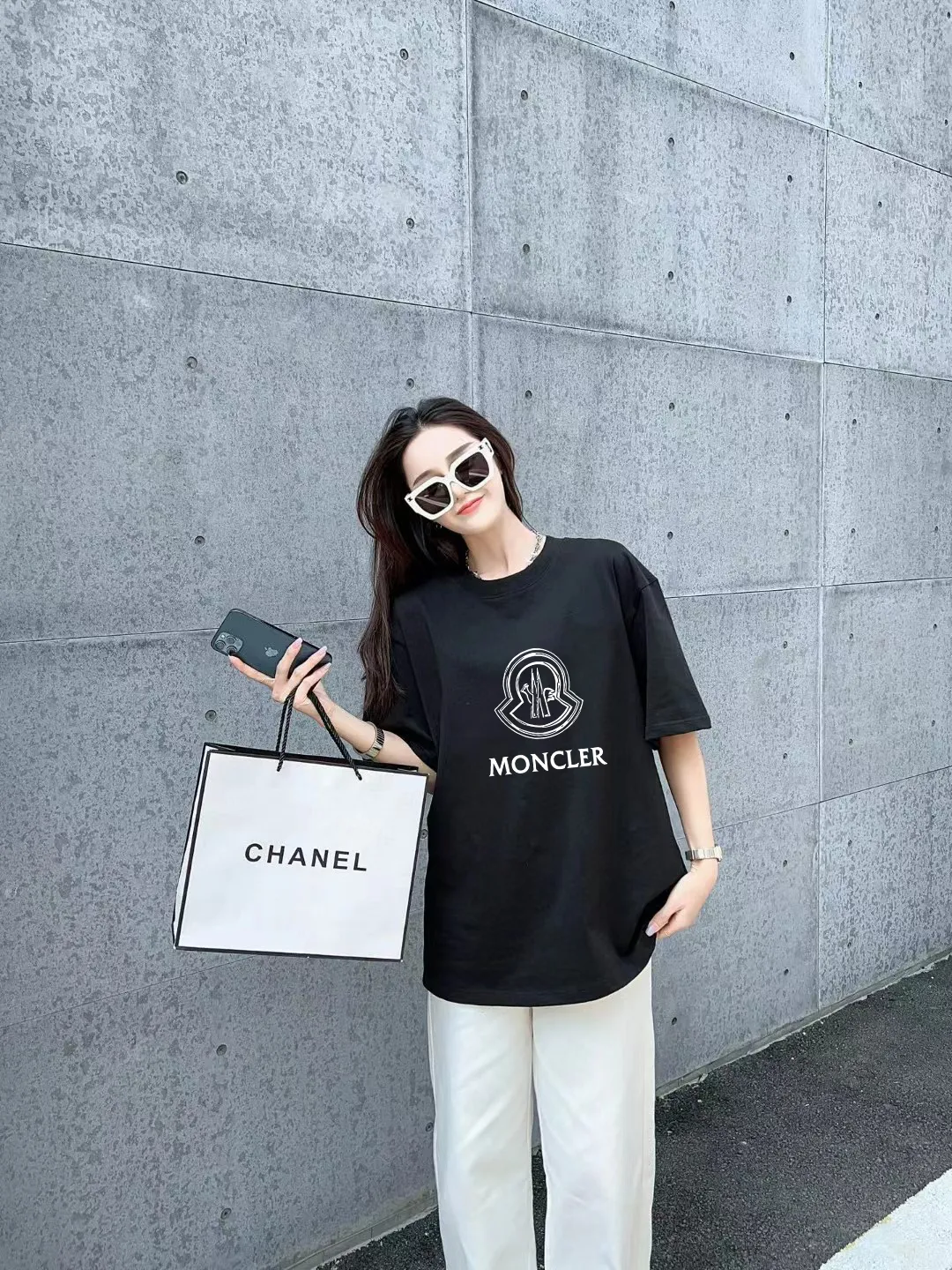 P140 [MONCLER] 2025FW short-sleeved T-shirt, LOGO printing, high-end 26s double yarn 300g fabric, heavy fabric, custom stretcher rib, same vat and dye, three standard complete, same style for men and women, color: black, white, size: S M L XL 2XL