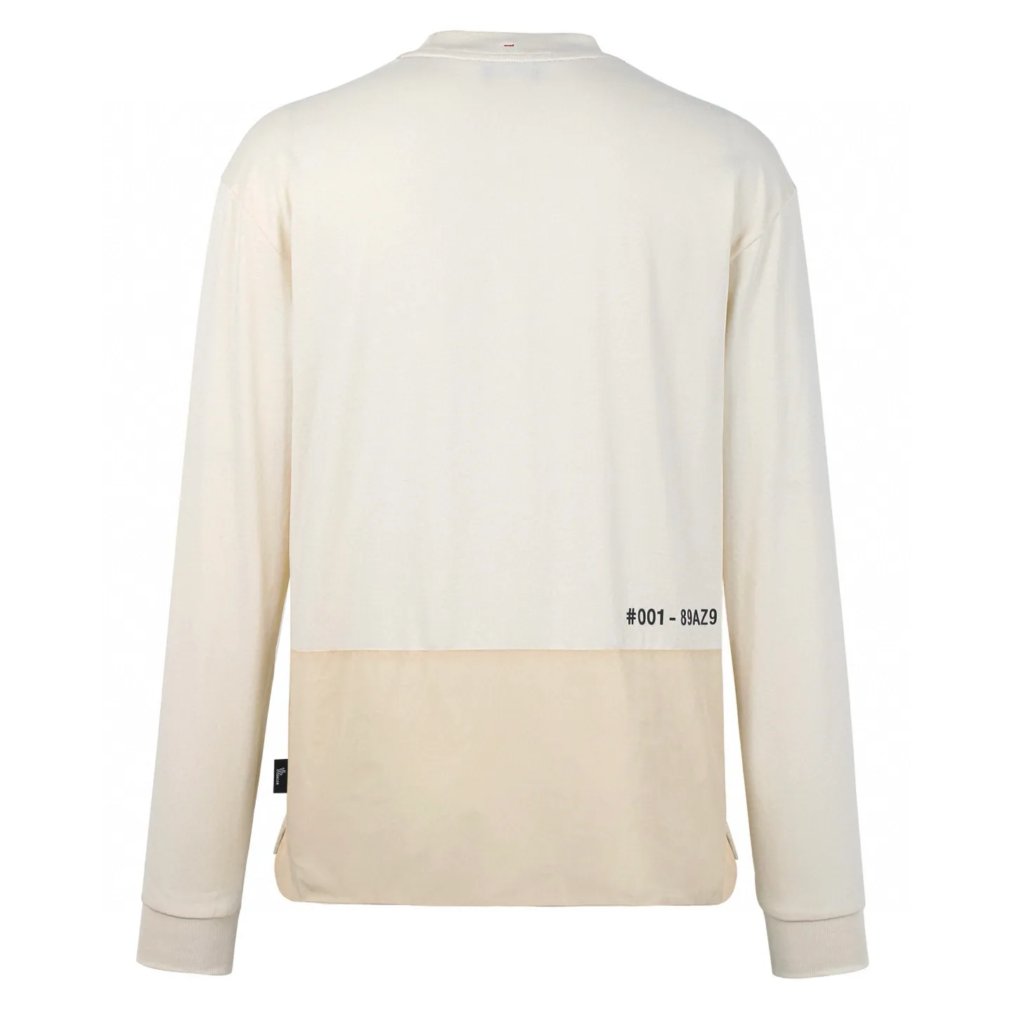 P350 [Exclusive Supply] Moncler The fabric is made of 230g double-ply combed cotton to ensure softness, comfort and durability. It has been fermented and washed to enhance softness and give it a natural vintage texture. 1*1 ribbed collar and cuffs provide better elasticity and fit. In terms of decoration, high-temperature heat transfer technology is used to present the brand logo, and the pattern is firm and not easy to fall off. The unique fabric splicing design enhances the visual layering. Customized 1:1 ribbons and trademarks highlight the brand���s exclusive identity and ensure overall coordination. The loose fit is combined with ergonomics, making it comfortable to wear and not restrictive, making it suitable for a variety of occasions. The overall craftsmanship focuses on the combination of practicality and aesthetics, showing a casual and fashionable style. Size:S-M-L-XL