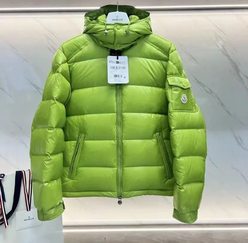 P760 new colors. Avocado green Moncler autumn and winter Maya hooded down jacket, the same style for men and women! 90 white goose down soft shell fabric feels delicate and smooth! Light and warm, the temperature locking effect is very good! It is full of filling, lightweight and does not press the body, fashionable and simple, very suitable for sweaters and sweaters, warm and stylish, double-layer windproof placket design, warm and cold, arm sleeve LOGO, windproof inner sleeves, every detail shows craftsmanship! #