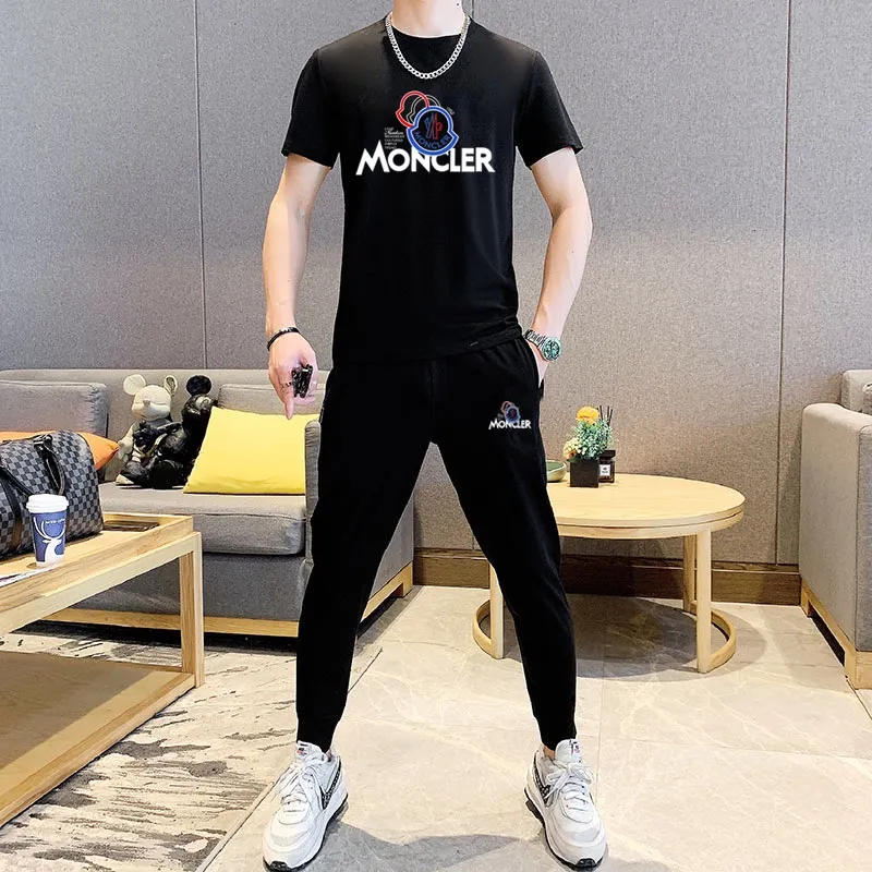 P330 [MONCLER Mouth Mouth] (Fat Man's Gospel) The same style as the 2025 official website. World-renowned luxury brand. Summer men's (double mercerized) high-quality 🐂 suit. It is made of imported original single fabrics. It is a fashion trend of the season and a versatile hit. Simple and elegant, precise workmanship allows you to be at the top of fashion. Size: M-5XL (can be worn up to 220 pounds)