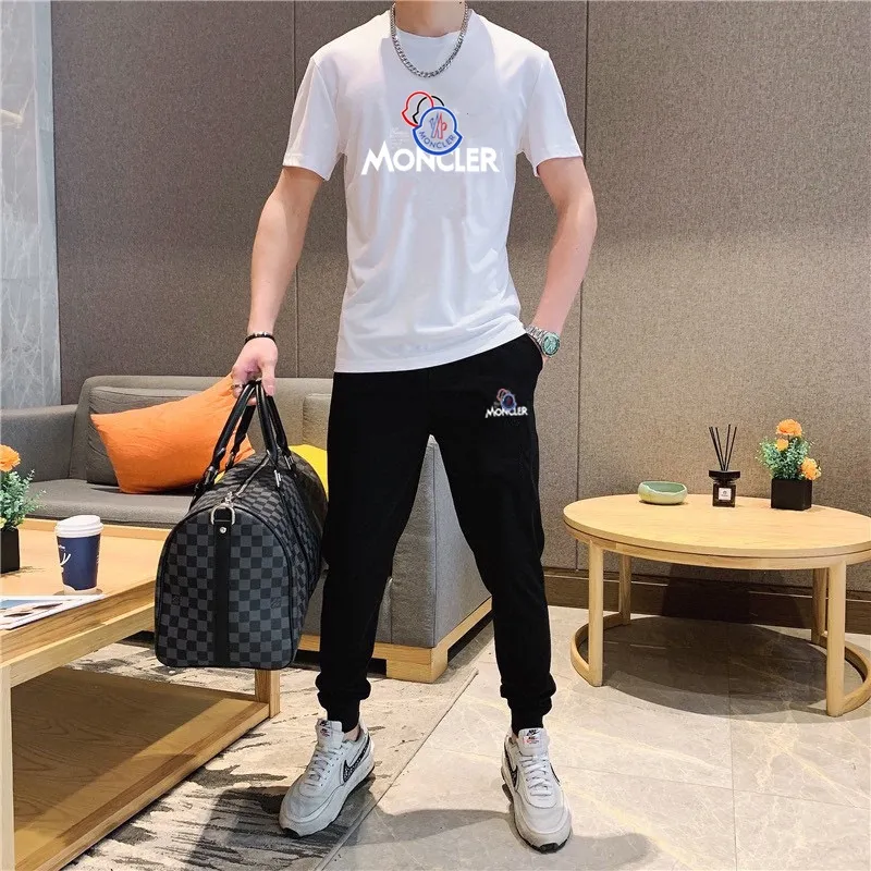 P330 [MONCLER Mouth Mouth] (Fat Man's Gospel) The same style as the 2025 official website. World-renowned luxury brand. Summer men's (double mercerized) high-quality 🐂 suit. It is made of imported original single fabrics. It is a fashion trend of the season and a versatile hit. Simple and elegant, precise workmanship allows you to be at the top of fashion. Size: M-5XL (can be worn up to 220 pounds)