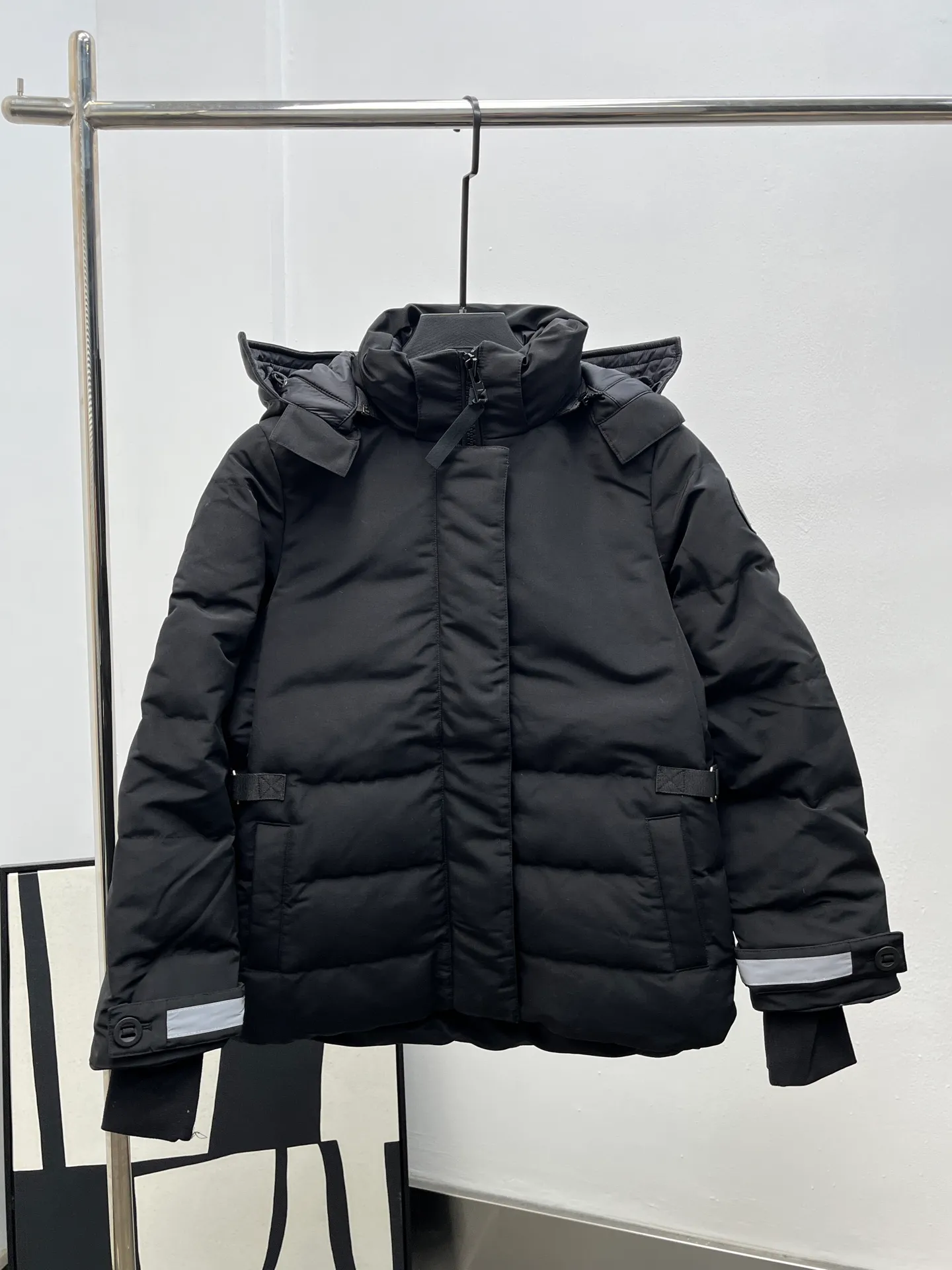 P1240 Top foreign trade Moncler 25-year early autumn and winter ski wear series, 90 white goose down filling, with customized belt, high-end quality