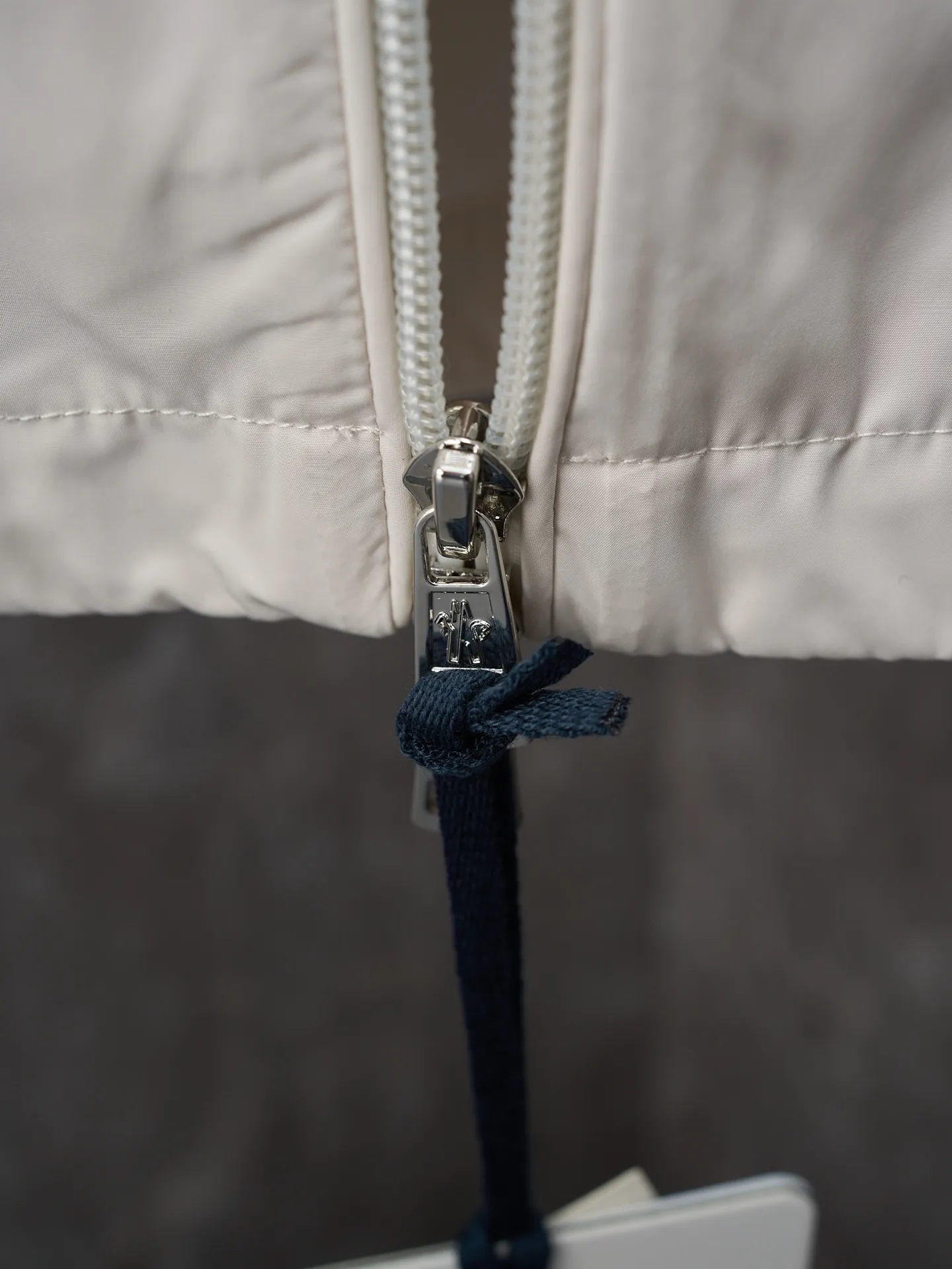P540 Actual hanging auction] MONCLER/Maskled webbing trimmed light zipper jacket [Ready stock] 1 2 3 4