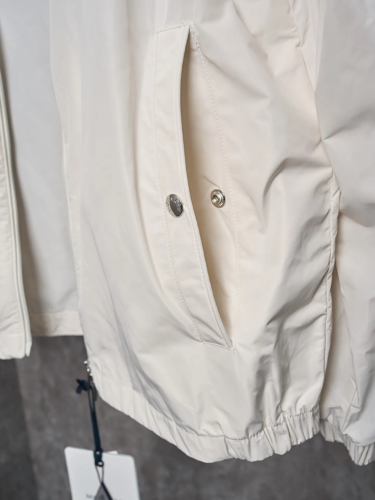 P540 Actual hanging auction] MONCLER/Maskled webbing trimmed light zipper jacket [Ready stock] 1 2 3 4