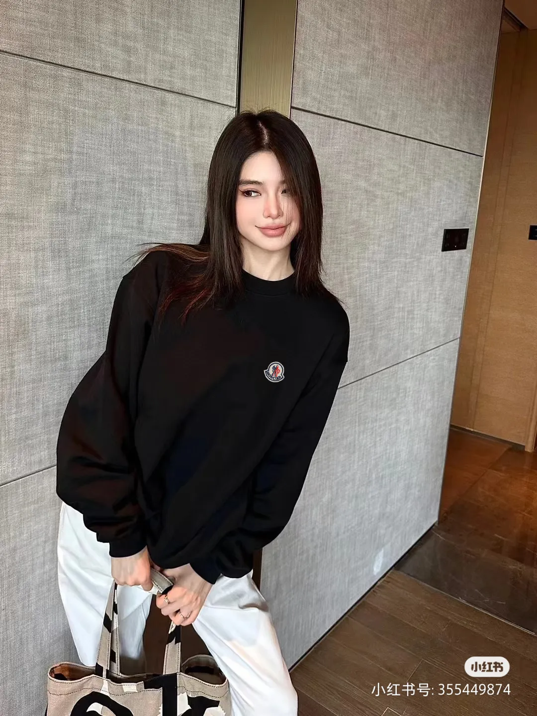 P190 [Moncler] 2025 autumn and winter new round neck sweatshirt High-end pure cotton double-ply 400g heavy terry cloth fabric Color: Black White Size: S M L XL 2XL