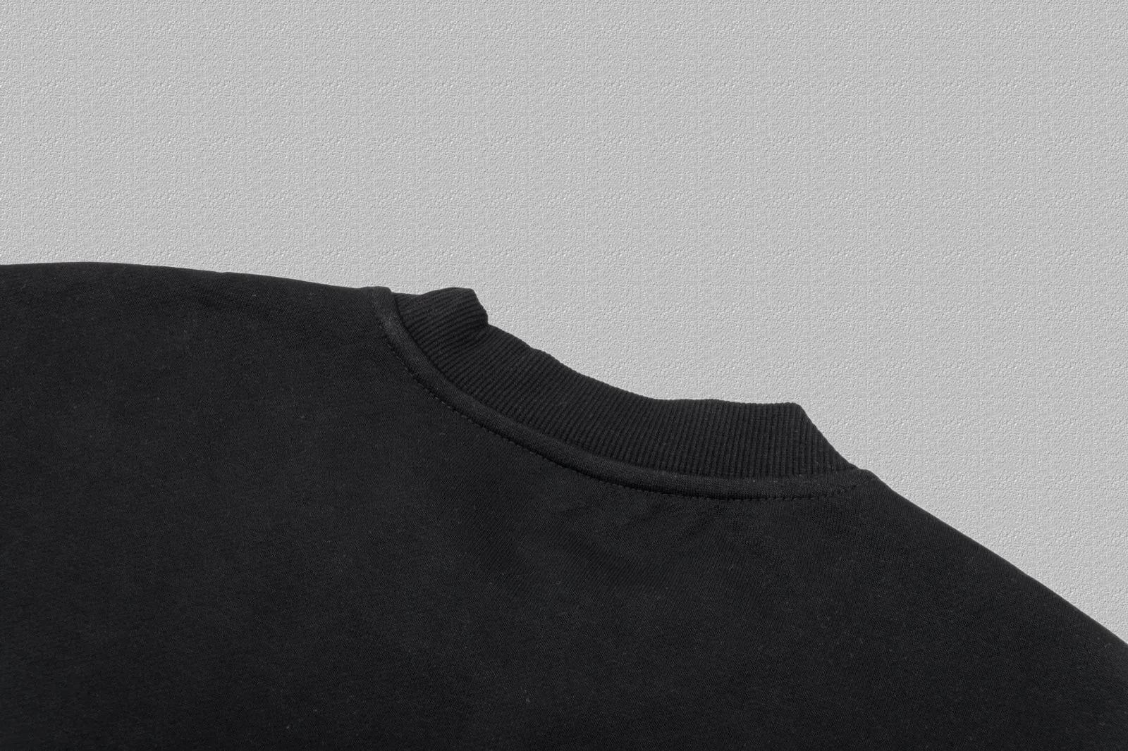 P190 [Moncler] 2025 autumn and winter new round neck sweatshirt High-end pure cotton double-ply 400g heavy terry cloth fabric Color: Black White Size: S M L XL 2XL