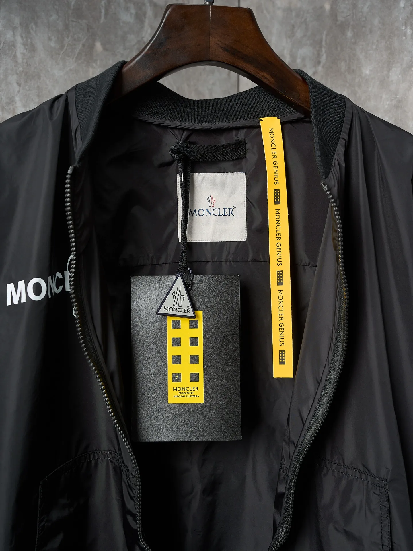 P480 Actual hanging auction] MONCLER/Mongolian × Hiroshi Fujiwara joint ultra-light jacket [Ready stock] 1 2 3 4