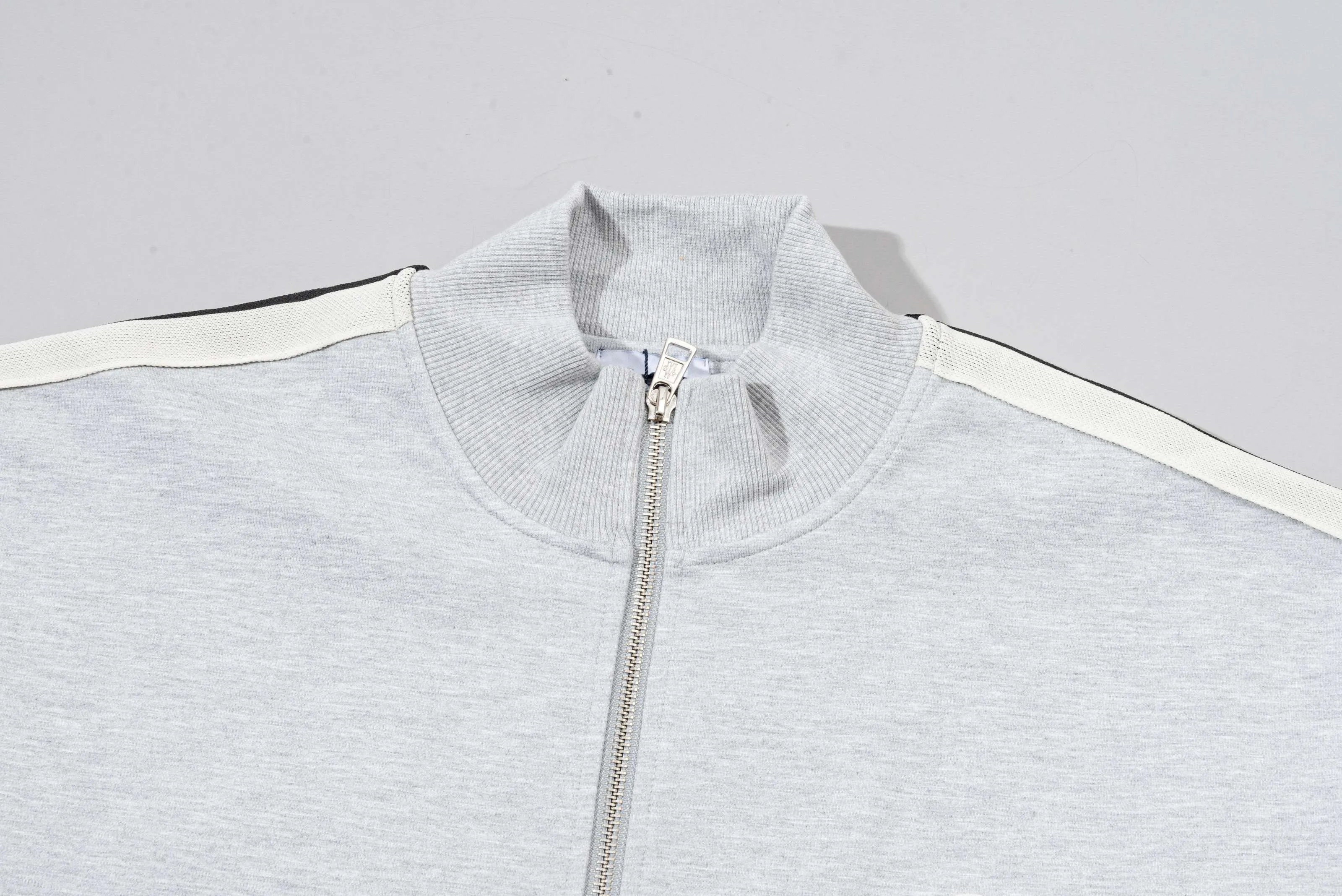 P270 MONCLER/muzzle Customized fabric suit casual sweatpants Simple side webbing splicing technology brand small chapter logo LOGO Official synchronization High version High quality Fashion personality Versatile trend Pure original quality Original fabric Hang tag Collar label Washed wheat Complete three standards Color: Black. Blue. Gray. Size: S-2XL