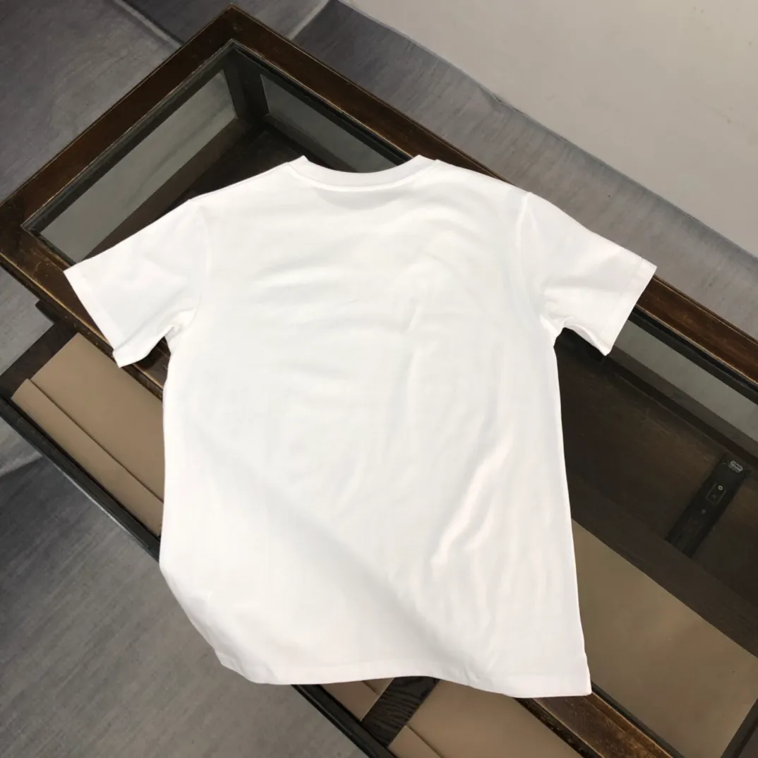 P170 Moncler 2023 new men's round neck short-sleeved couple T-shirt, new spring and summer product, high quality 🔥🔥Fashionable and versatile, customized imported fabrics, comfortable to wear, breathable, fashionable without losing personality, casual and casual upper body, handsome and stylish, showing the temperament of a big brand. All three standards are complete! ! Color: black white Size: S-XL (loose fit)