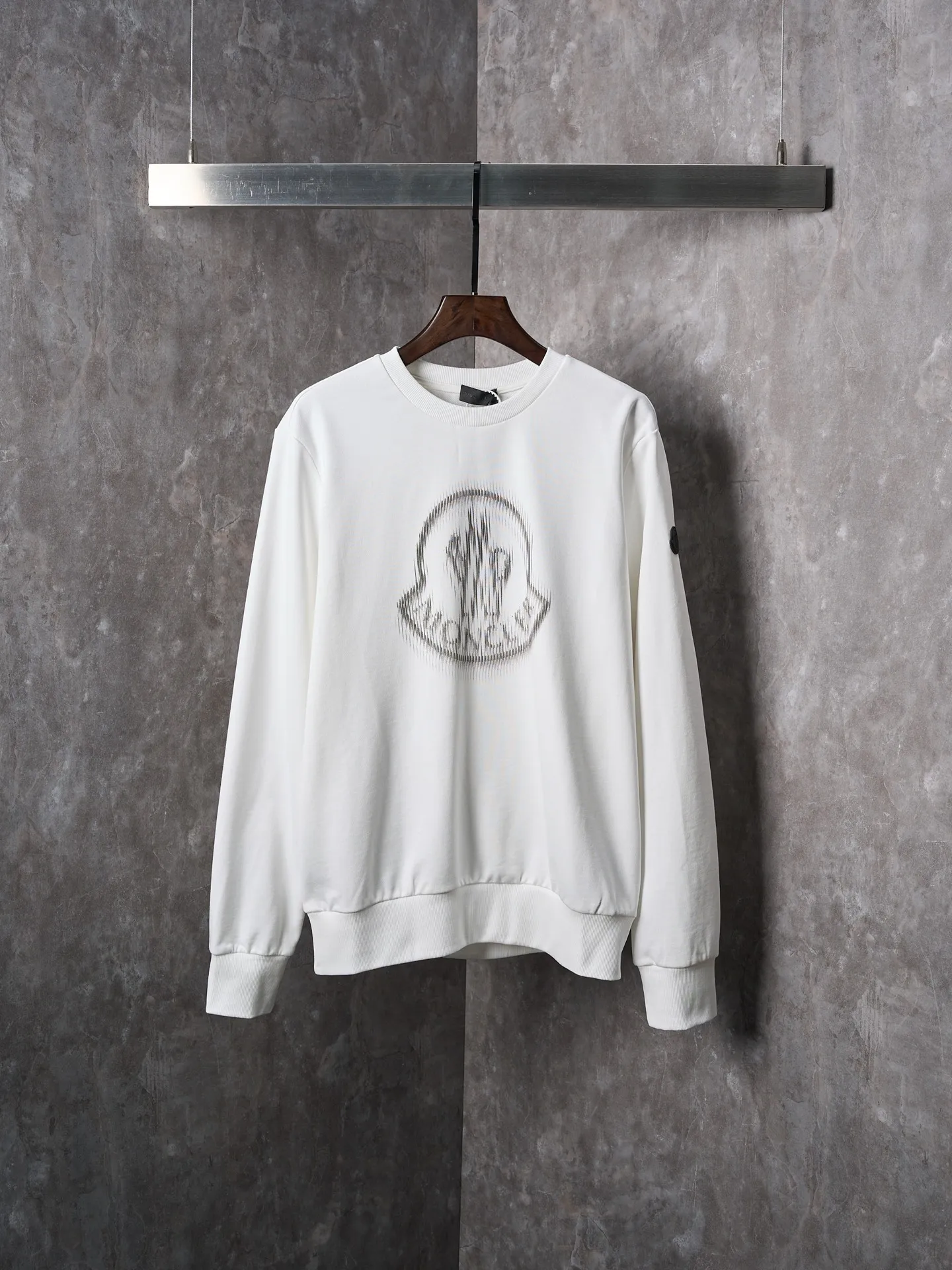 P330 Actual hanging auction] MONCLER/muzzled fuzzy printed casual round neck long-sleeved sweatshirt [Ready stock] S M L