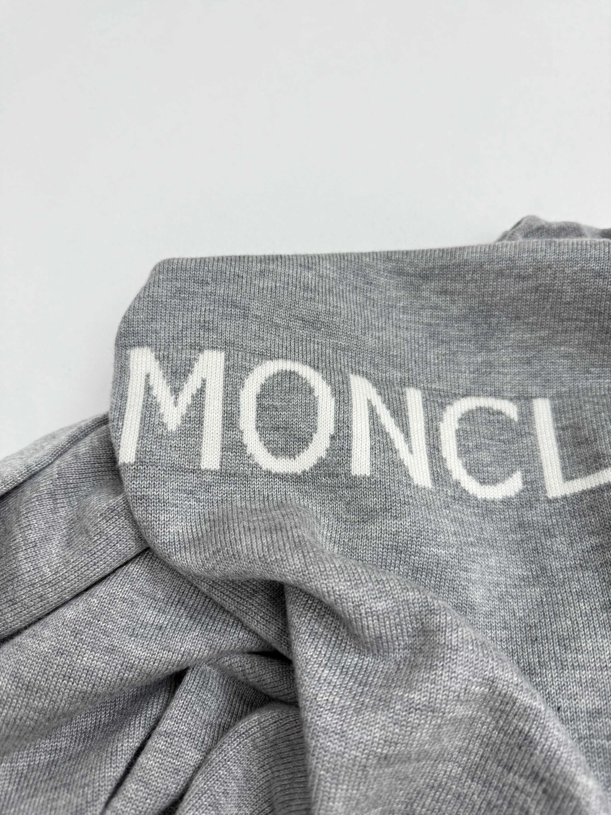 P430 Moncler masked letter jacquard armband knitted sweater S/M/L/XL