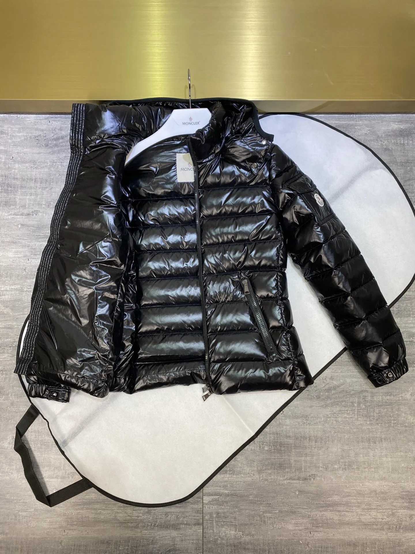 P720 Monc1er/Mask Baby series Faye Wong's same style women's short down jacket Popular classic Star Faye Wong's same style moncler women's short down jacket baby series black 12345