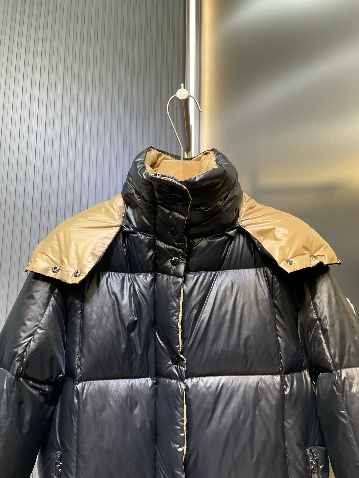 P900 moncler 🌟Co-branded down jacket, special grade, original customized hardware accessories, all imported and original customization, welcome to compare, absolutely high quality, using top-grade 90 white duck down, super soft, full and fluffy, super heavy-duty, fabric workmanship, perfect version, note that the fabric is super comfortable, exclusive model, non-market product, size: 0123