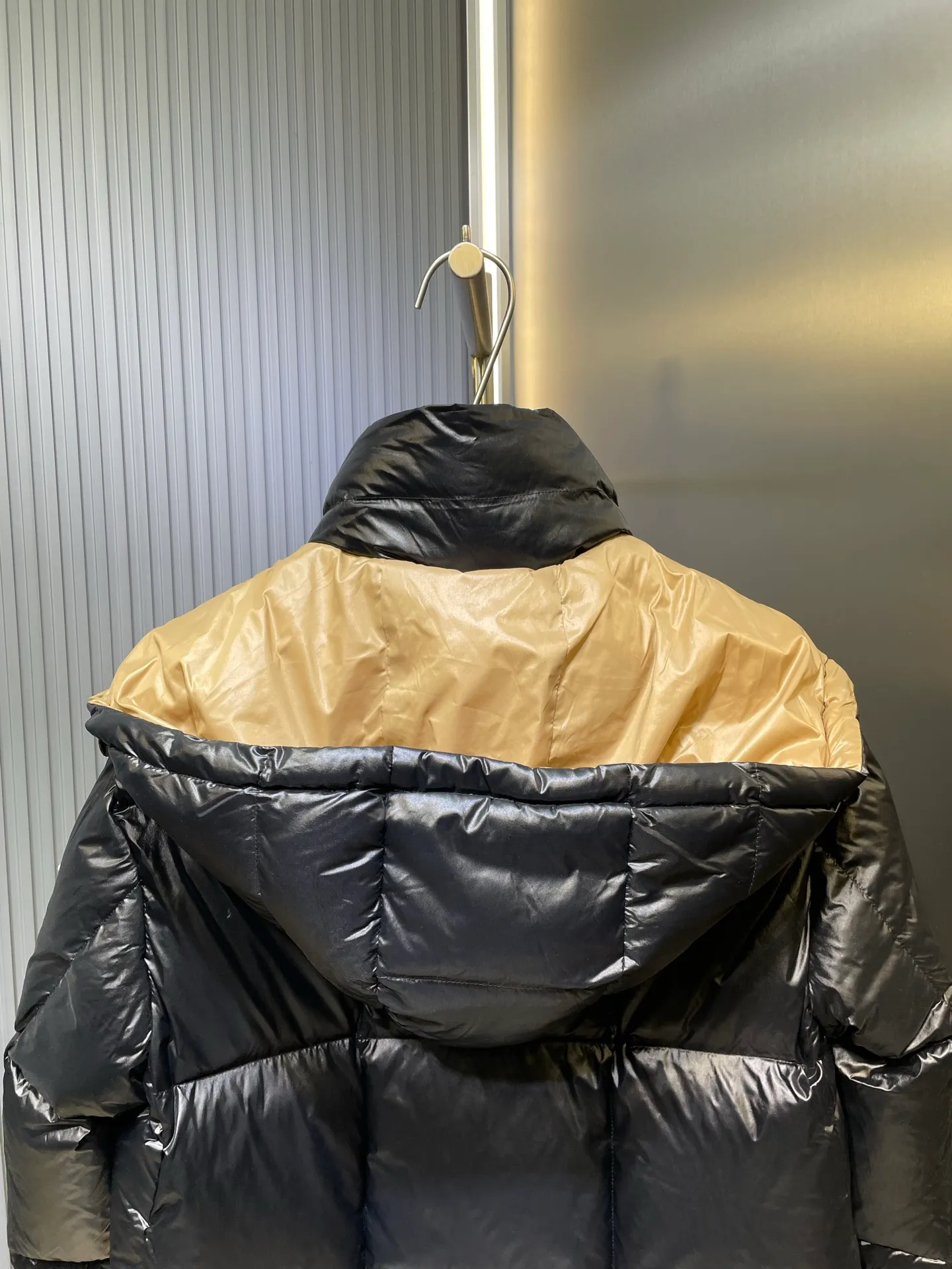 P900 moncler 🌟Co-branded down jacket, special grade, original customized hardware accessories, all imported and original customization, welcome to compare, absolutely high quality, using top-grade 90 white duck down, super soft, full and fluffy, super heavy-duty, fabric workmanship, perfect version, note that the fabric is super comfortable, exclusive model, non-market product, size: 0123