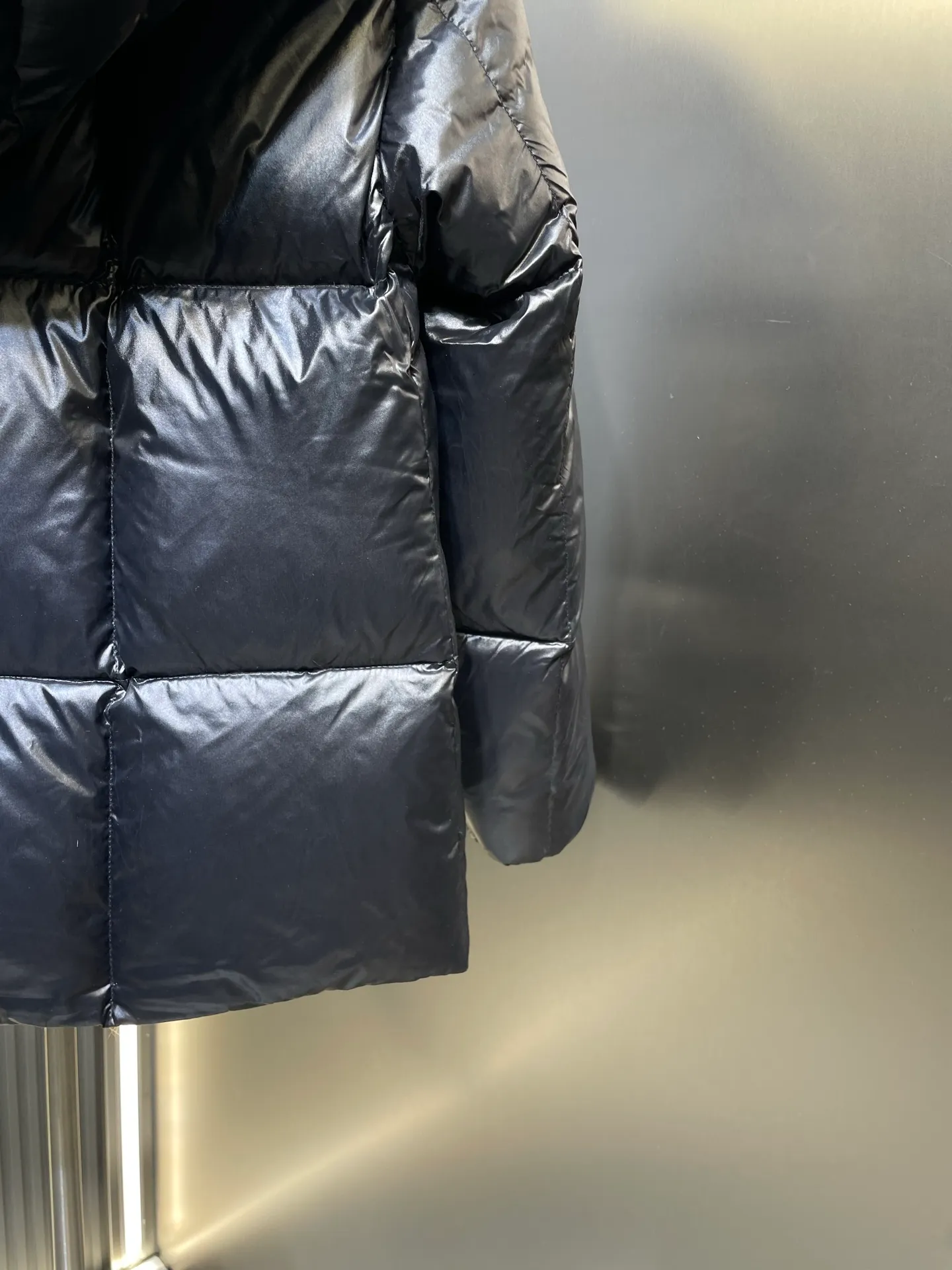 P900 moncler 🌟Co-branded down jacket, special grade, original customized hardware accessories, all imported and original customization, welcome to compare, absolutely high quality, using top-grade 90 white duck down, super soft, full and fluffy, super heavy-duty, fabric workmanship, perfect version, note that the fabric is super comfortable, exclusive model, non-market product, size: 0123