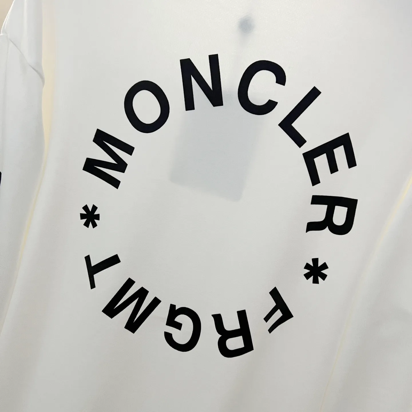P220 MONCLER/Mask 420g pure cotton round neck sweatshirt, front and back printed letter LOGO logo, arm brand seal craftsmanship, official synchronization, high version, high quality, fashionable personality, versatile trend, pure original quality, original fabric, tag, collar label, washed wheat, complete three standards, color: black, white, gray. Size: XS-L