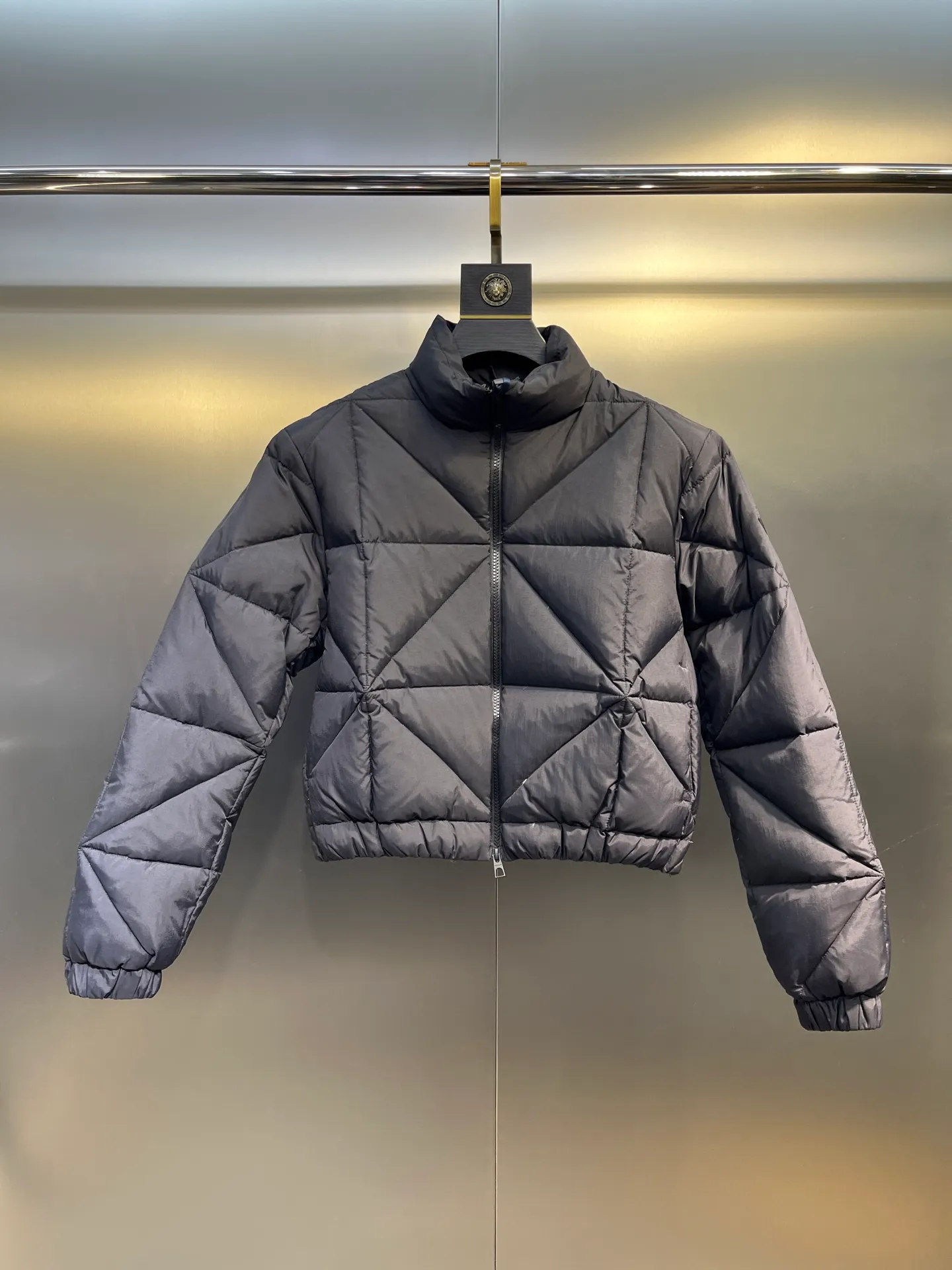 P860 moncler 🌟Highest quality Moner 2025 Autumn and Winter New Anafi Women's Diamond Quilted Short Down Jacket Color: Black Pink Size: 0123