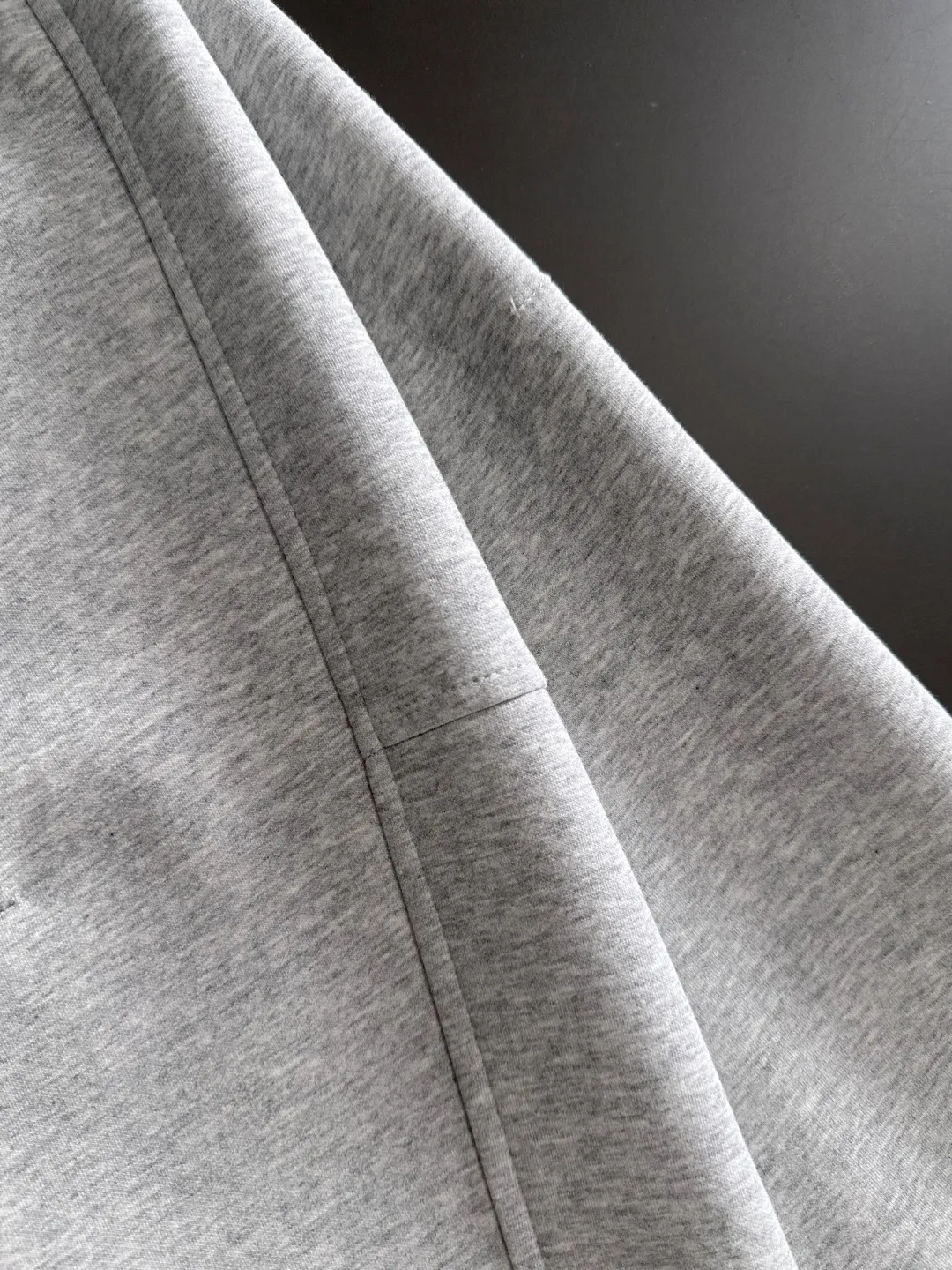 Next day shipment P360 MONCLER/Mongoose Exclusive first release of 25ss autumn and winter new high-quality trousers Compare real-life details at will A perfect choice for autumn and winter, a must-have item. Sizes: M to 3XL (please state your height and weight when placing an order)