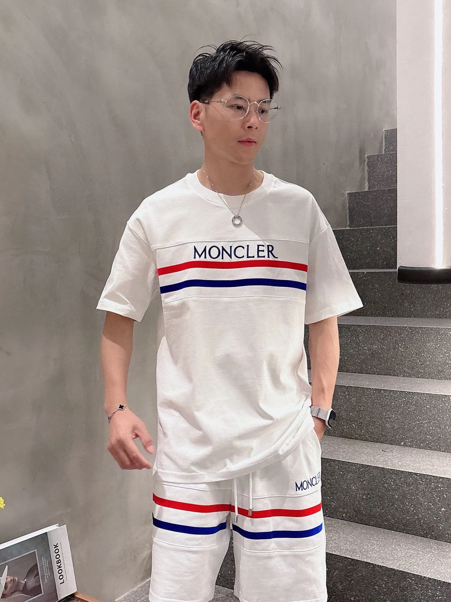 P570 Brand [MONCLER Mouth Covered] 2025 round neck short-sleeved shorts suit. The pure cotton fabric upper body will not be stuffy, the smooth and comfortable skin-friendly effect is more breathable, the fabric has its own texture, classic logo technology, a new interpretation from a unique angle, fashionable and versatile choice! Size: M-3XL (maximum wear: 190 pounds)