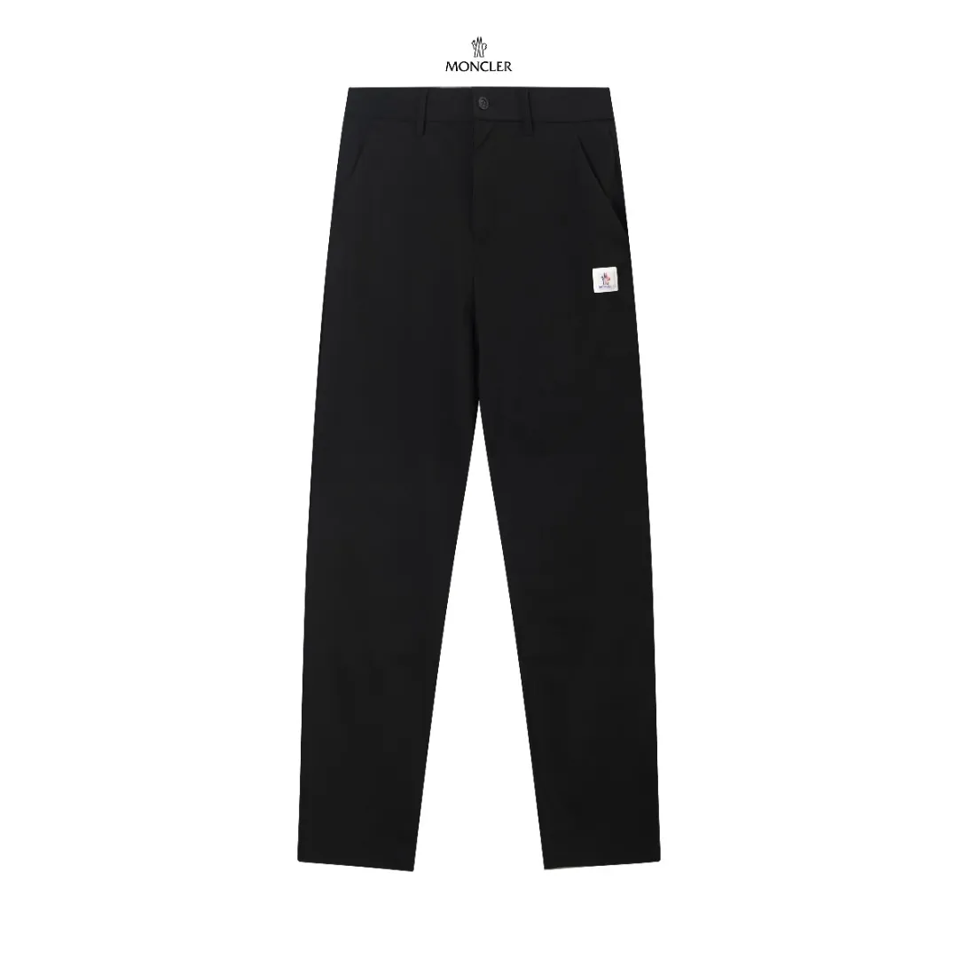 P250 Moncler spring and summer new model, two-color high-quality thin business casual fashionable ice silk trousers. Smooth, comfortable, anti-wrinkle and traceless good trousers. 🗯Soft texture, slightly elastic to the touch, cool ice silk trousers. Waist elastic band, fashionable version design. 🗯 Neat and neat line routing, suitable for both business and leisure! It can be easily controlled by all body types. Two classic colors are available. 🗯New summer product. Versatile and easy to match. The upper body is very simple, handsome and stylish. Both men and women can easily control it. Color: Black Gray Size: M-XXXL