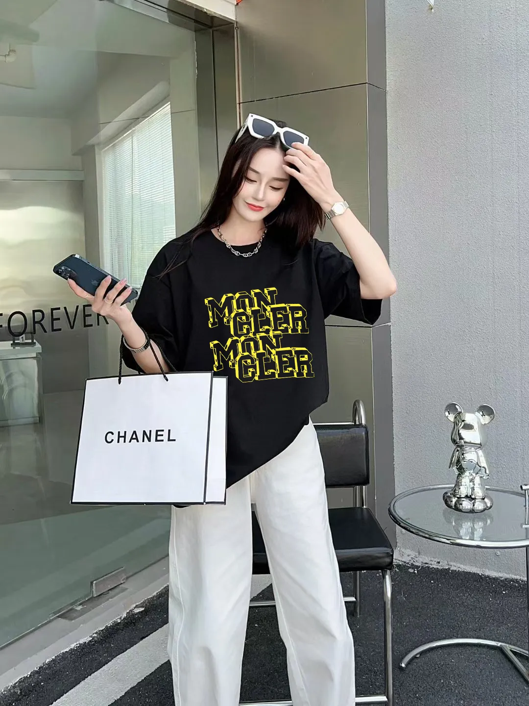 P140 [MONCLER] 2025FW short-sleeved T-shirt, badge + LOGO printing, high-end 26s double yarn 300g fabric, heavy fabric, custom stretch rib, same cylinder and dye, complete three standards, same style for men and women, color: black, white, size: S M L XL 2XL
