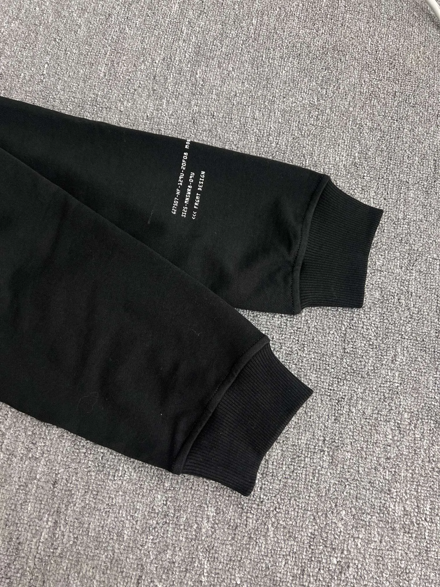 P390 Moncler masked letter embroidery printed round neck sweatshirt S/M/L/XL