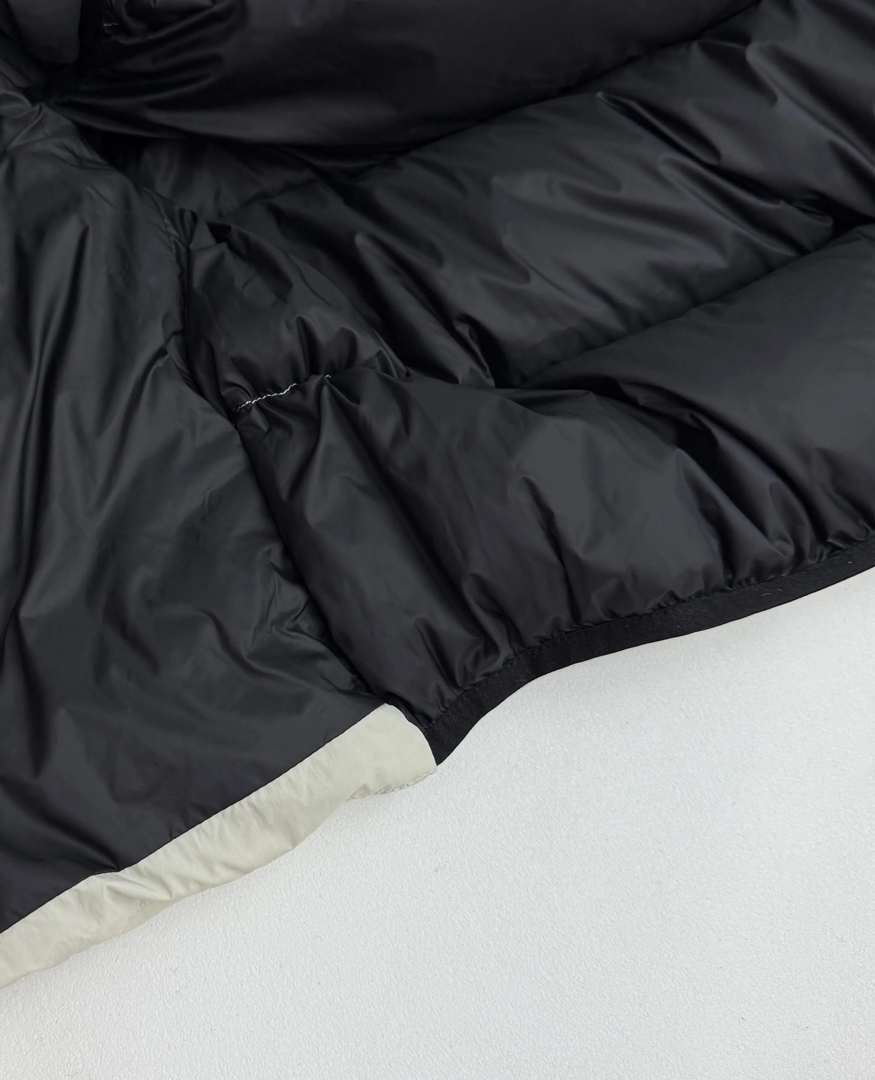 P700 Moncler masked Guersac series twill quilted hooded down vest 1/2/3/4