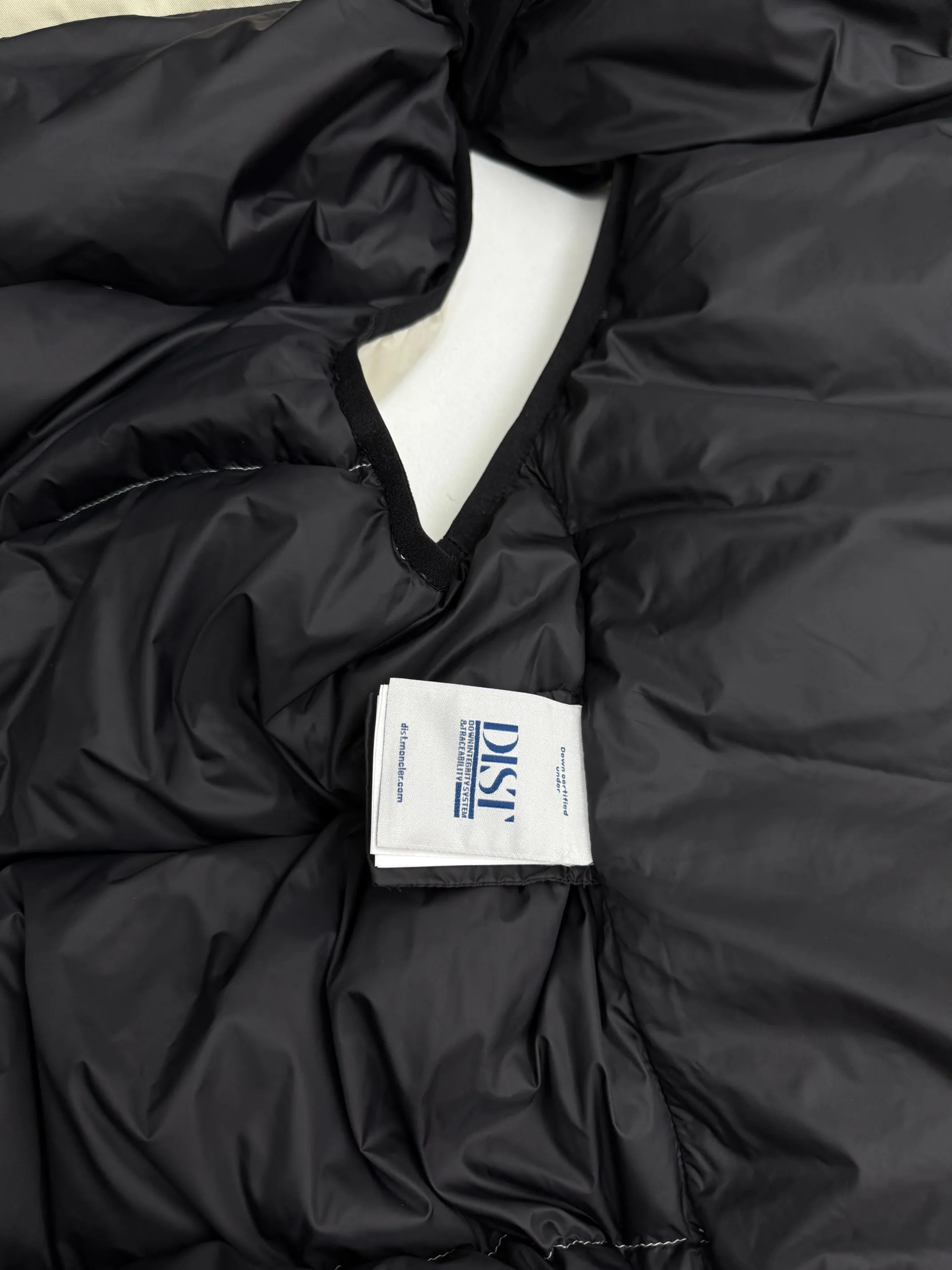 P700 Moncler masked Guersac series twill quilted hooded down vest 1/2/3/4