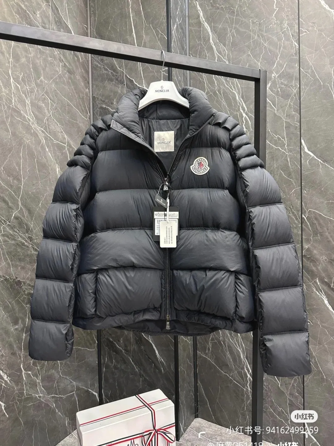 P980 Moncler. Mouthless✗Ruixi joint down jacket I would like to call it the handsome ceiling, black white, size 01234