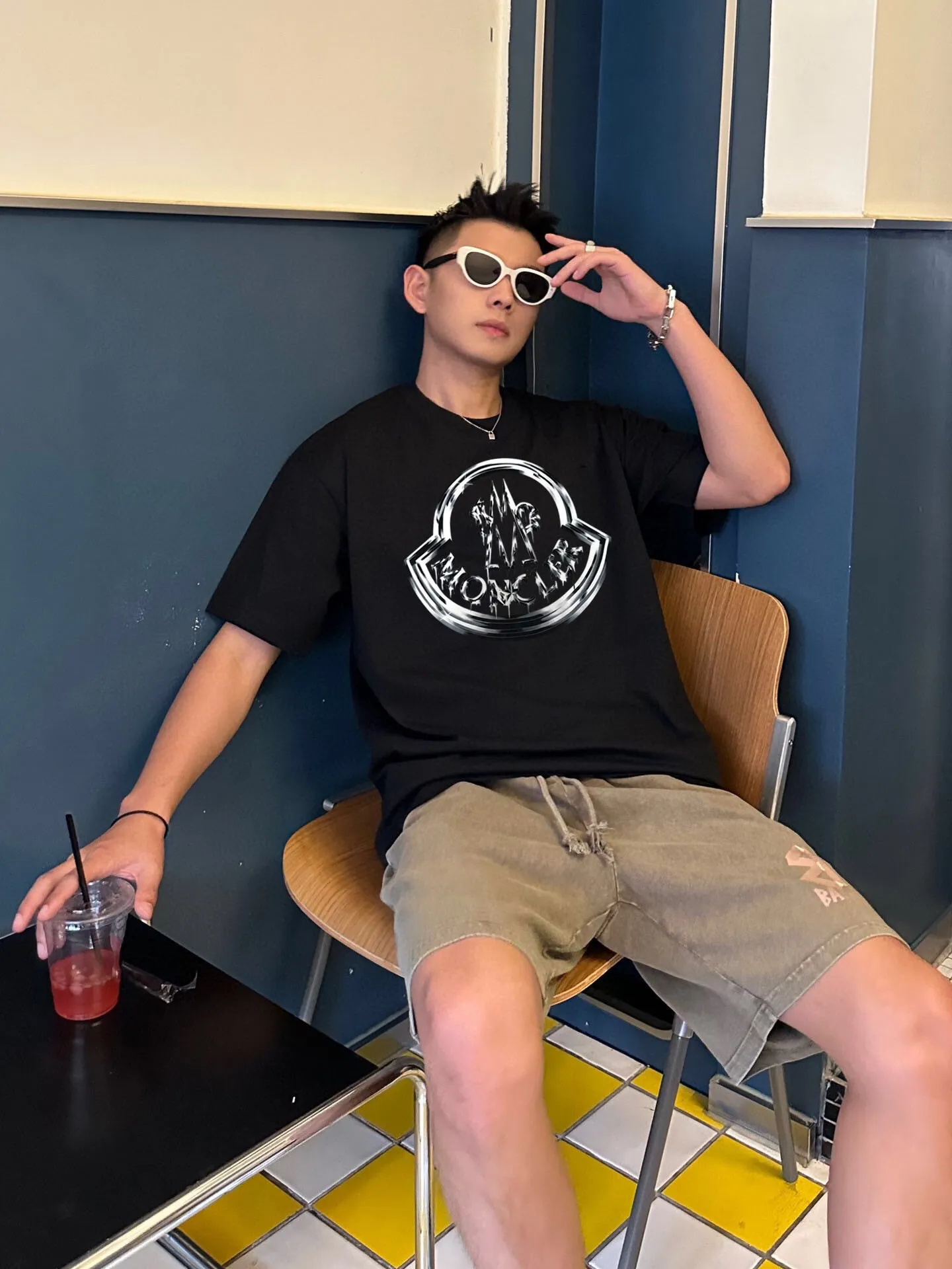 P160 MONCLER official short-sleeved T-shirt 2024 spring and summer new heavy industry printing original imported customized 260g double yarn pure cotton high-density threaded same vat dyed fabric loose version super versatile very suitable for both men and women must-have color: black white code number: S M L XL