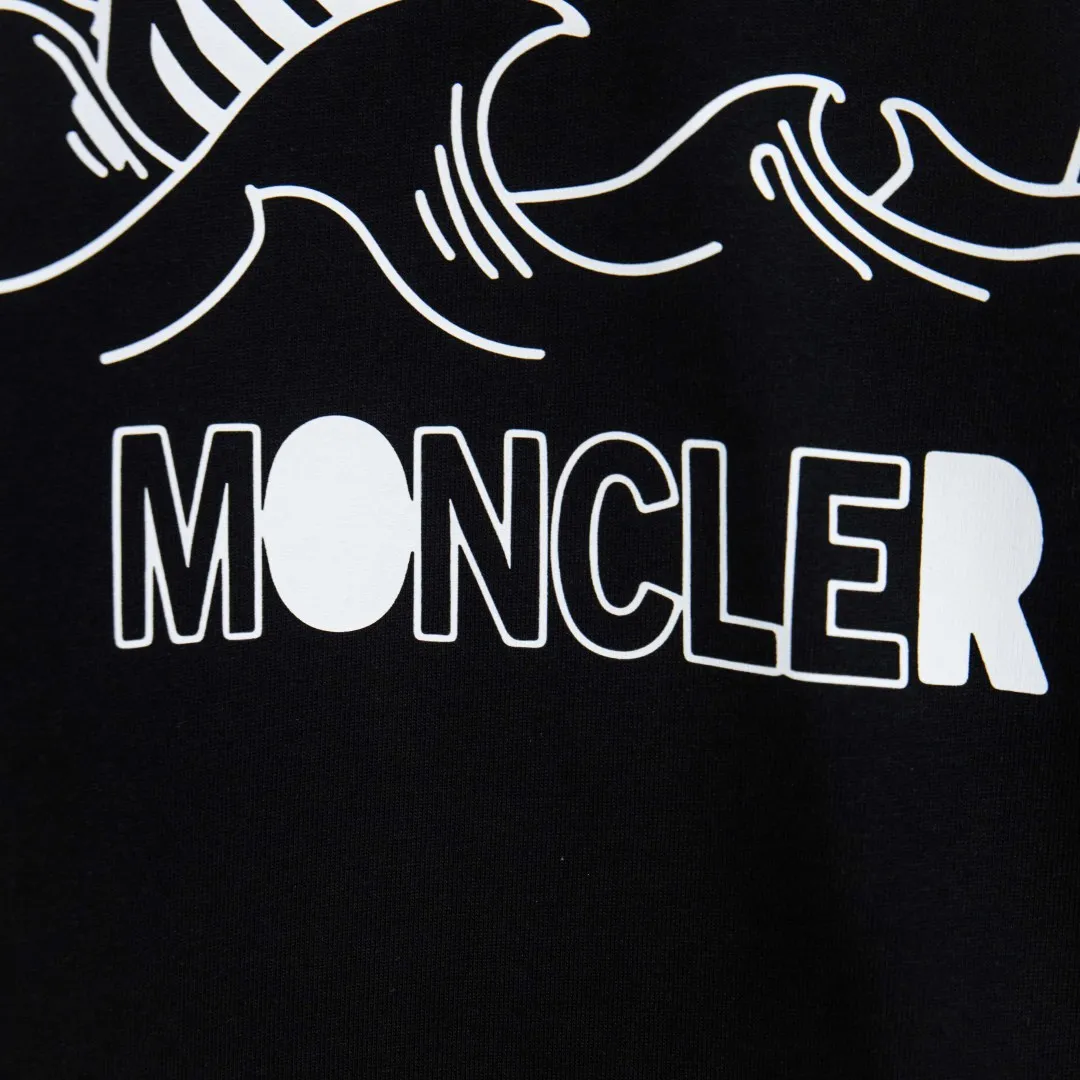P190 💰 zp version [exclusive supply] MONCLER/muzzled 300g round neck short-sleeved T-shirt brand classic shark🦈 letter LOGO embossed technology official synchronization high version high quality fashion personality versatile trend pure original quality original fabric hangtag collar label washed wheat three standard complete color: black. white. Size: S M L XL XXL No.: WS10023