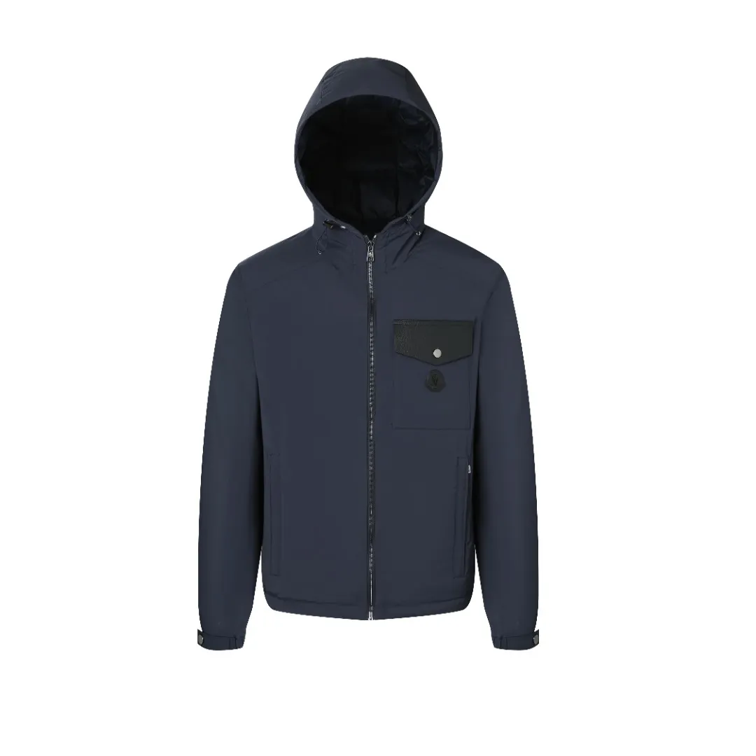 P860 MONCLER hooded jacket-style down jacket is made of 100% polyester fiber. After microfiberization treatment, the individual fibers become extremely fine, which greatly increases the fiber surface area, making the fabric soft and smooth, and the touch is close to natural fibers. The high-density textile method makes the structure tight, thus giving it a certain degree of wrinkle resistance, windproof warmth and wear resistance.  Lining selection: High-density lining fabric made of ultra-fine denier, 0.08mm thickness to avoid increasing the overall weight and making it smooth to wear. The high-density woven structure forms a wind resistance layer to protect the thermal efficiency of the thermal layer from loss. It can also withstand the expansion pressure of down and prevent deformation and damage after long-term use.  High-quality filling: 90 white duck down is selected, with a weight of 200g, ensuring excellent thermal insulation performance. After strict screening and treatment, the velvet is not easy to be drilled, ensuring durability. Details: The leather flap pocket on the chest is matched with a pebbled leather flap + matte metal buckle. It is low-key and exudes nobility. The hidden adjustment rope gives a sense of sophistication when you raise your hand. The "ID card" is directly embedded on the black satin inner patch pocket! Silver snaps + red, white and blue webbing, low-key yet exuding a sense of luxury, both visually and tactilely smooth.  Accessories: one-to-one customized buttons, one-to-one customized hem drawstring buckle, one-to-one customized phoenix eyes, one-to-one customized zipper pendant SIZE: 1 2 3 4
